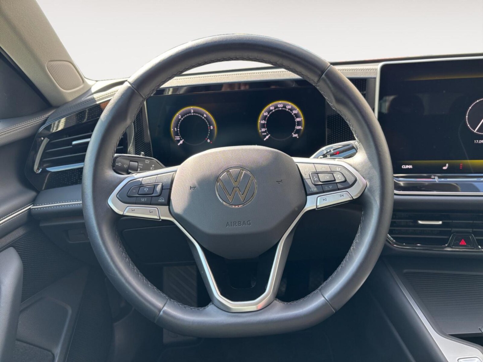 Volkswagen Passat – Bild 13