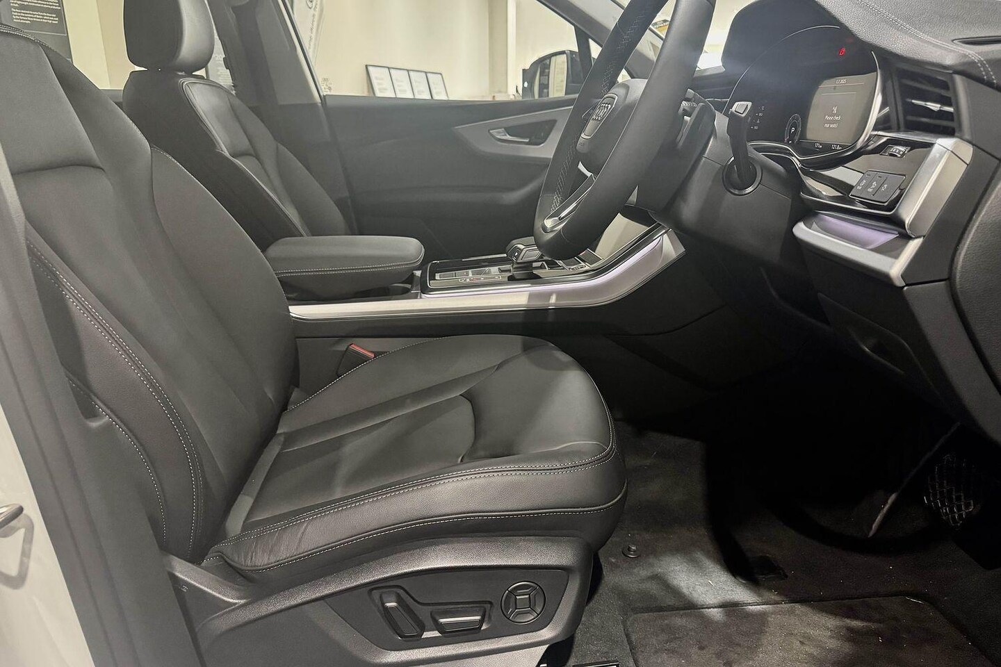 Image about Audi Q7 45 TDI quattro tiptronic