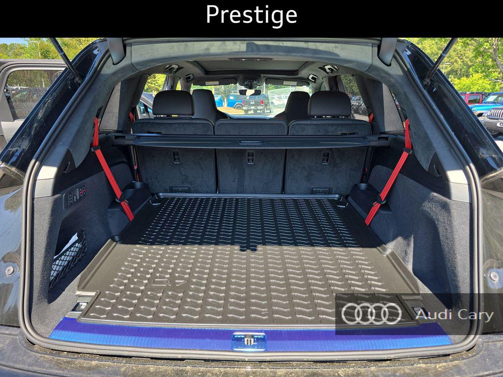 2025 Audi SQ7 Prestige - Photo 12