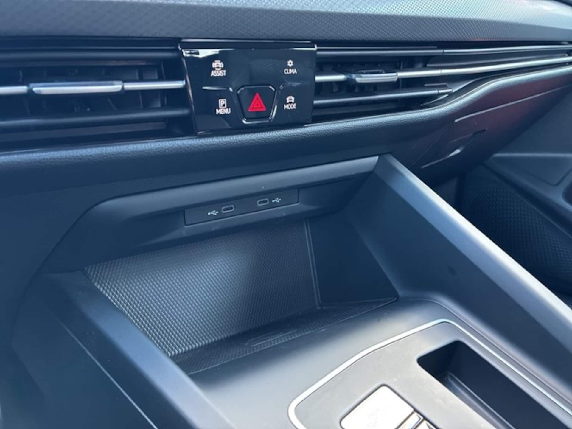 Volkswagen Golf Active