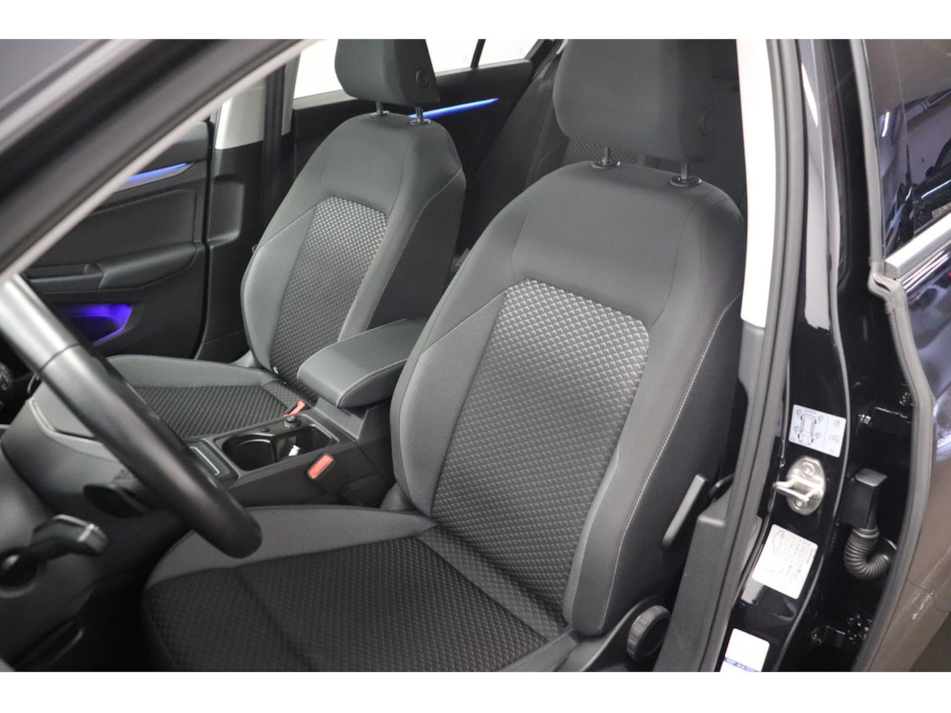 Volkswagen Golf Active
