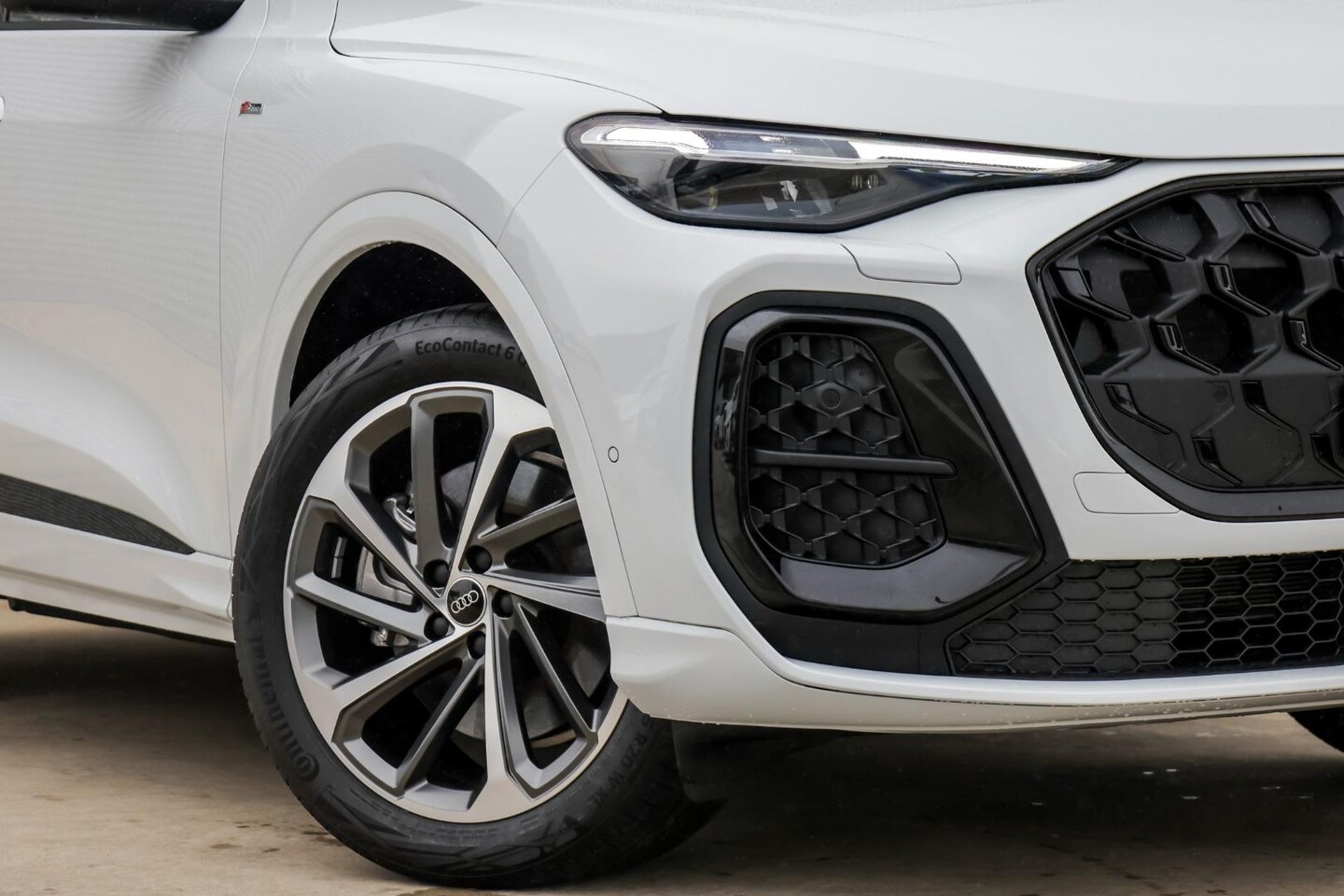 Image about Audi Q5 SUV TDI quattro 150 kW sport