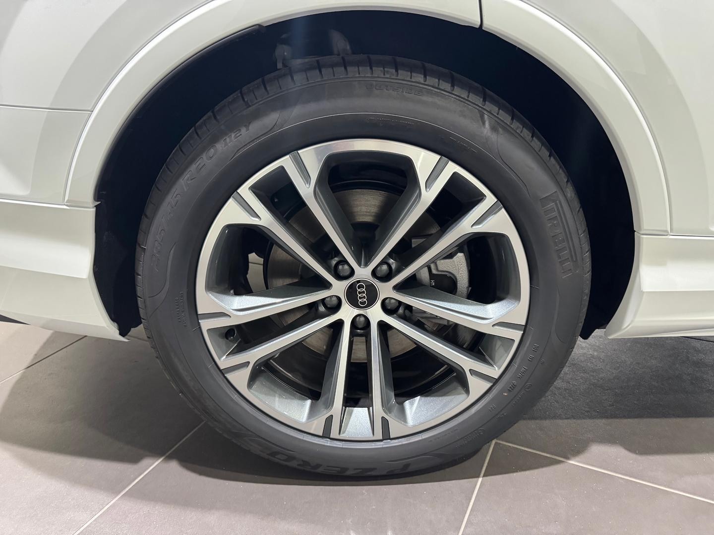 Image about Audi Q7 45 TDI quattro tiptronic