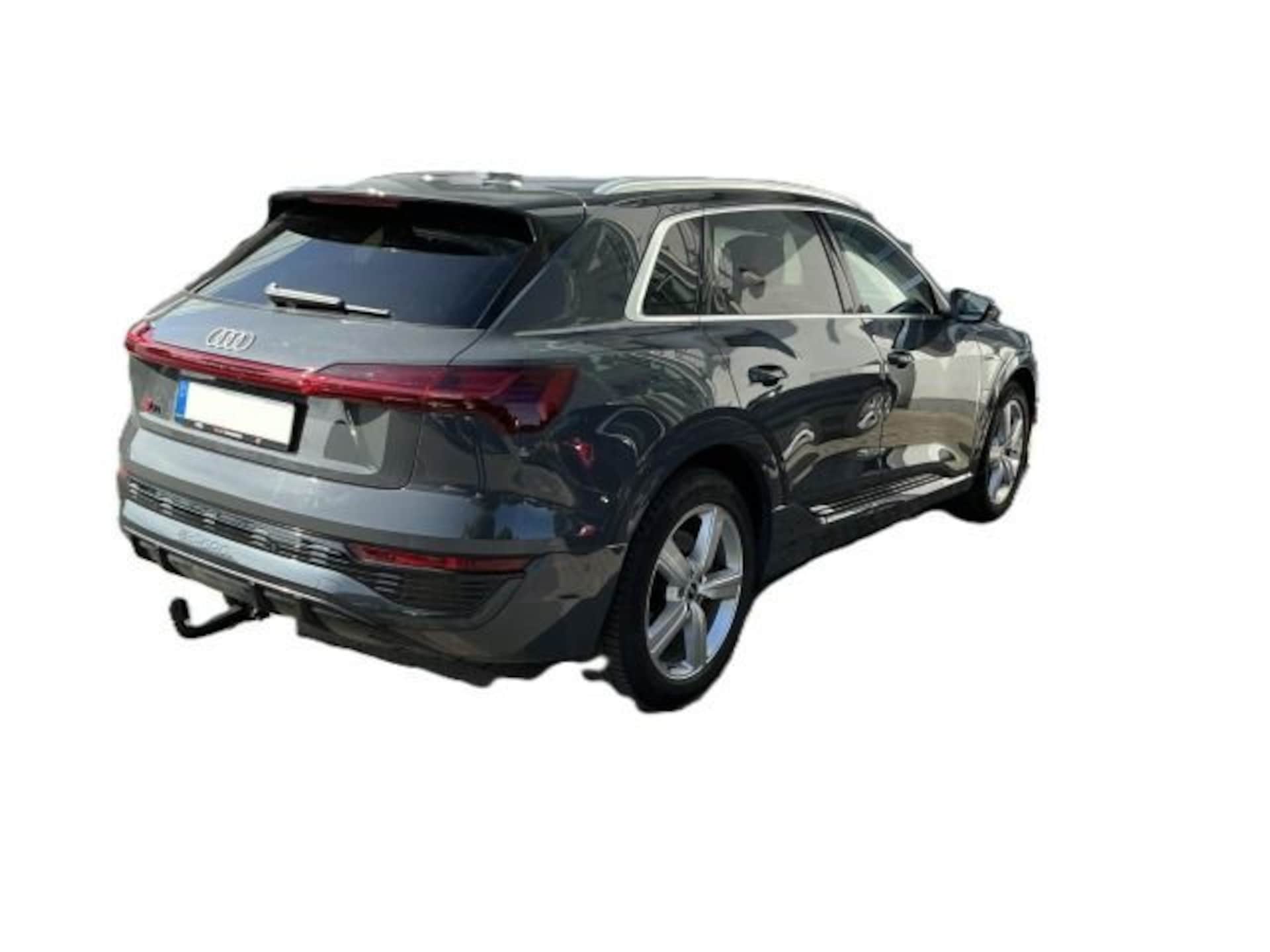 Audi Q8 e-tron S line
