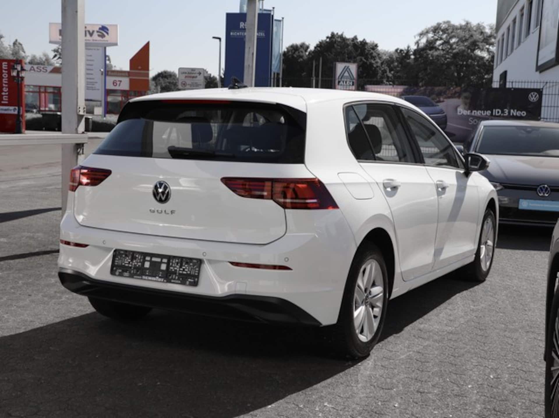 Volkswagen Golf Life
