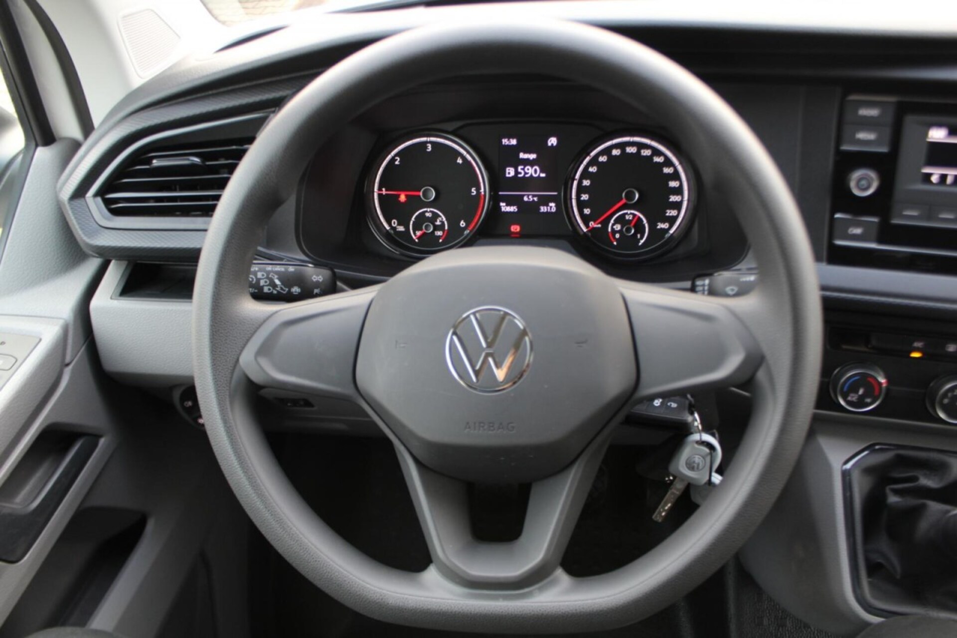 Volkswagen T6.1 Transporter Kasten langer Radstand