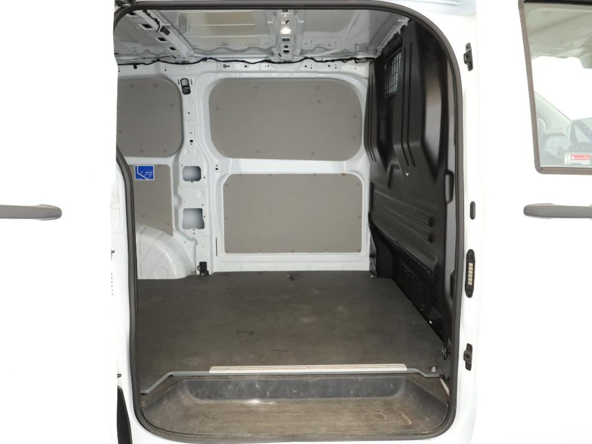 Volkswagen Transporter Kasten kurzer Radstand