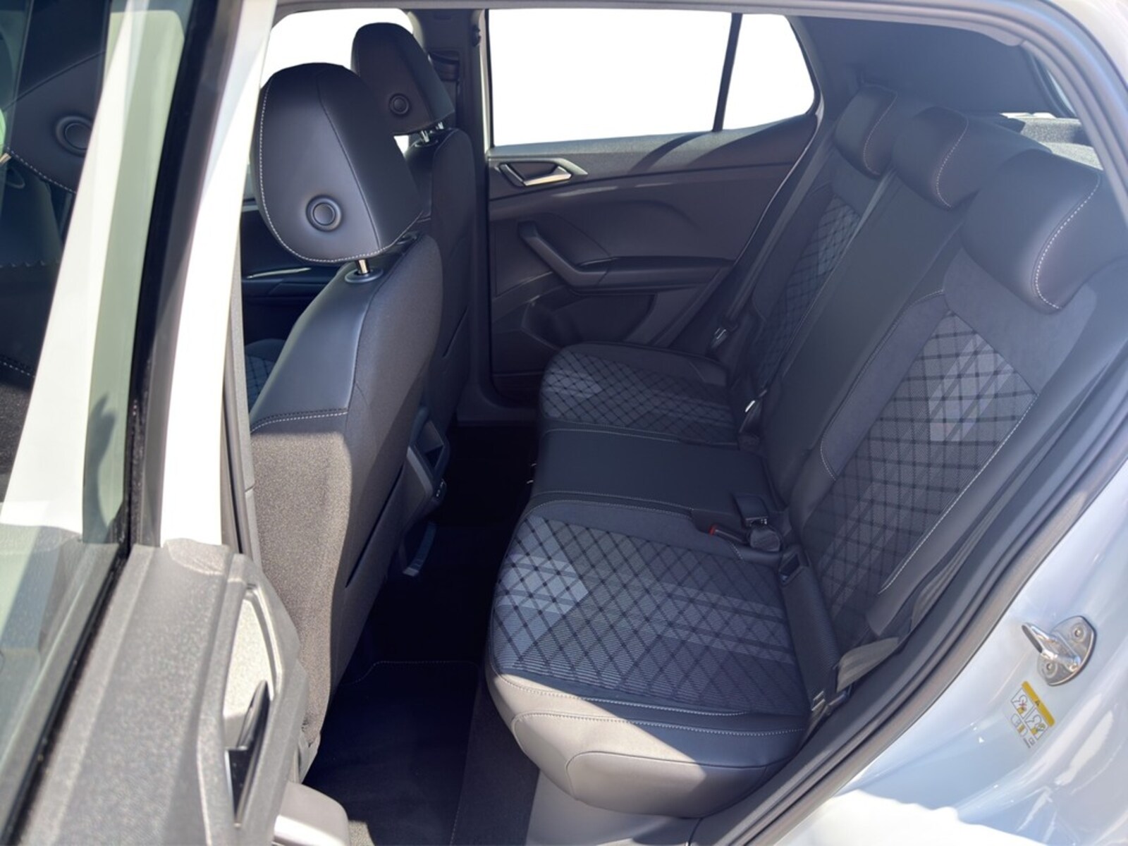 Volkswagen T-Cross – Bild 15