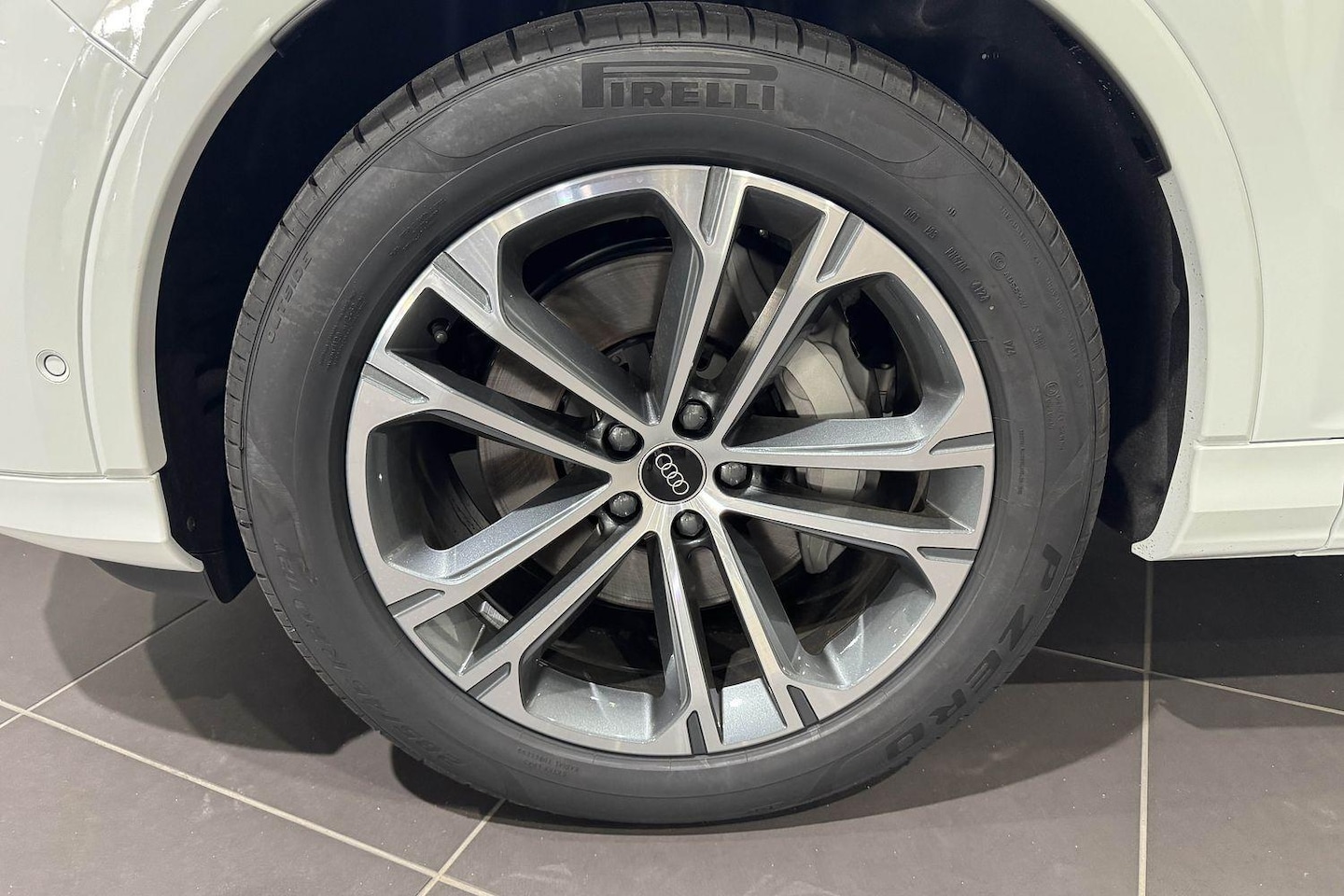Image about Audi Q7 45 TDI quattro tiptronic