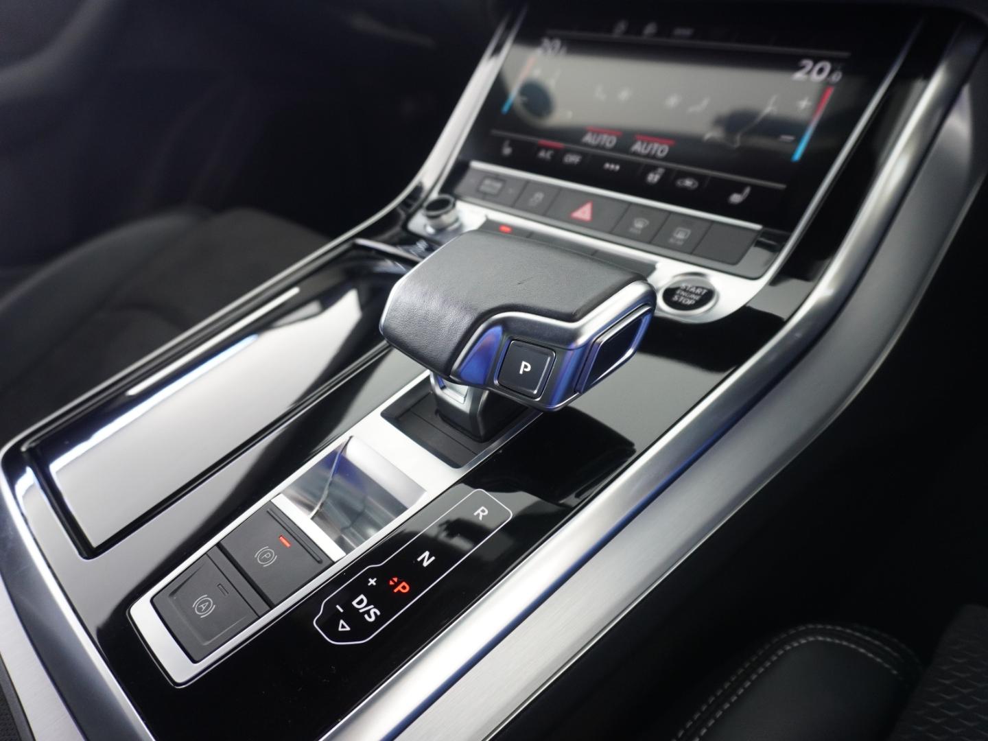 Image about Audi Q8 55 TFSI quattro debut package S line 250(340) kW(PS) tiptronic