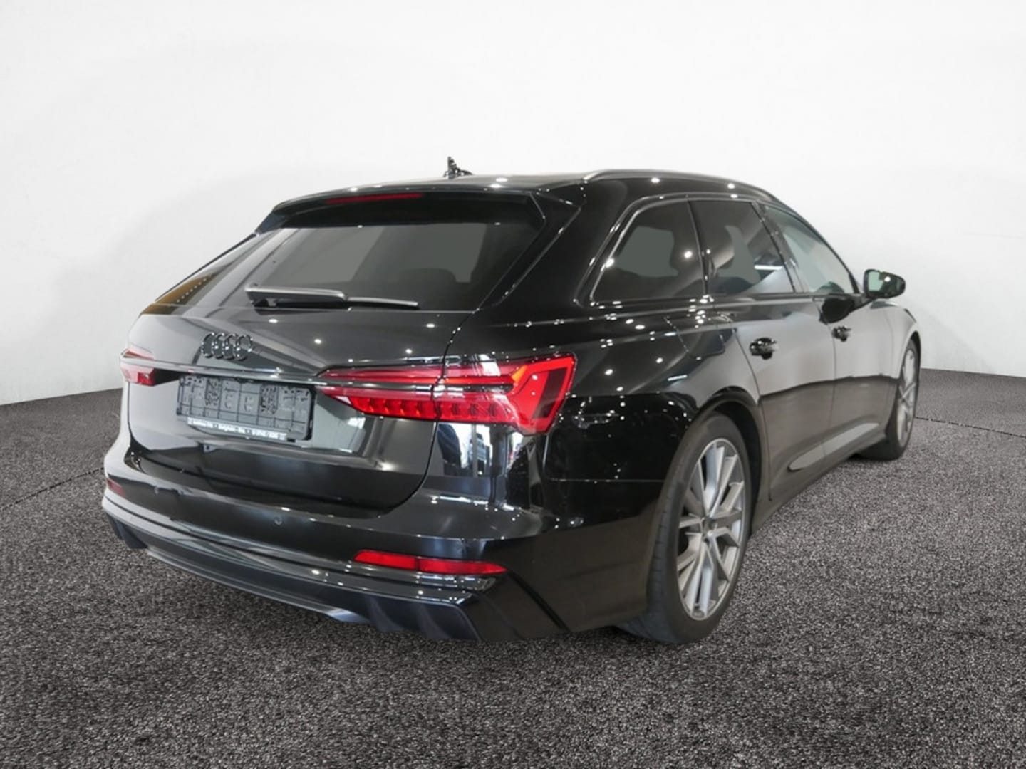 Bild über Audi S6 Avant TDI quattro tiptronic - für weitere Informationen kontaktieren Sie den Audi Partner