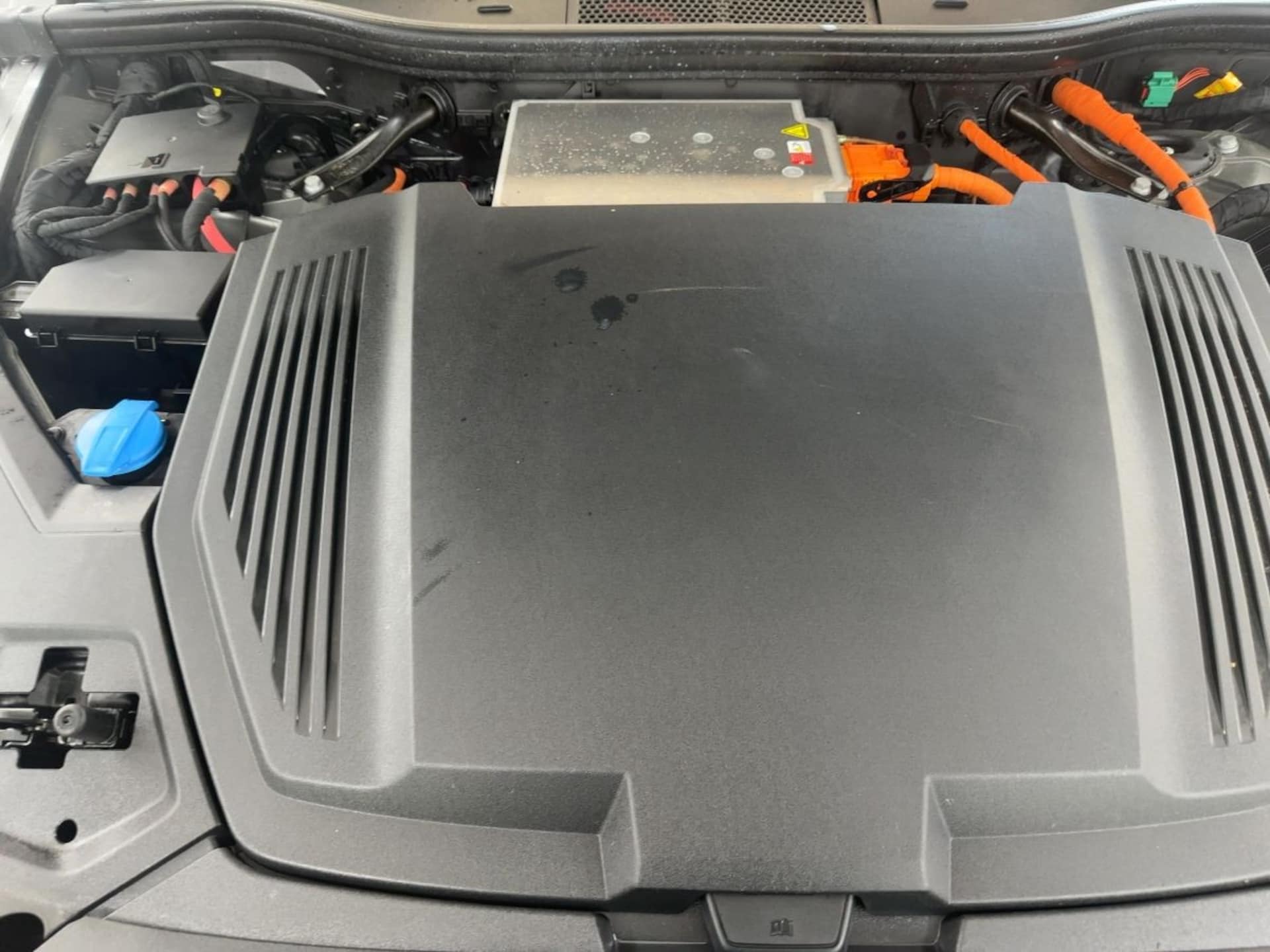Audi Q8 e-tron S line
