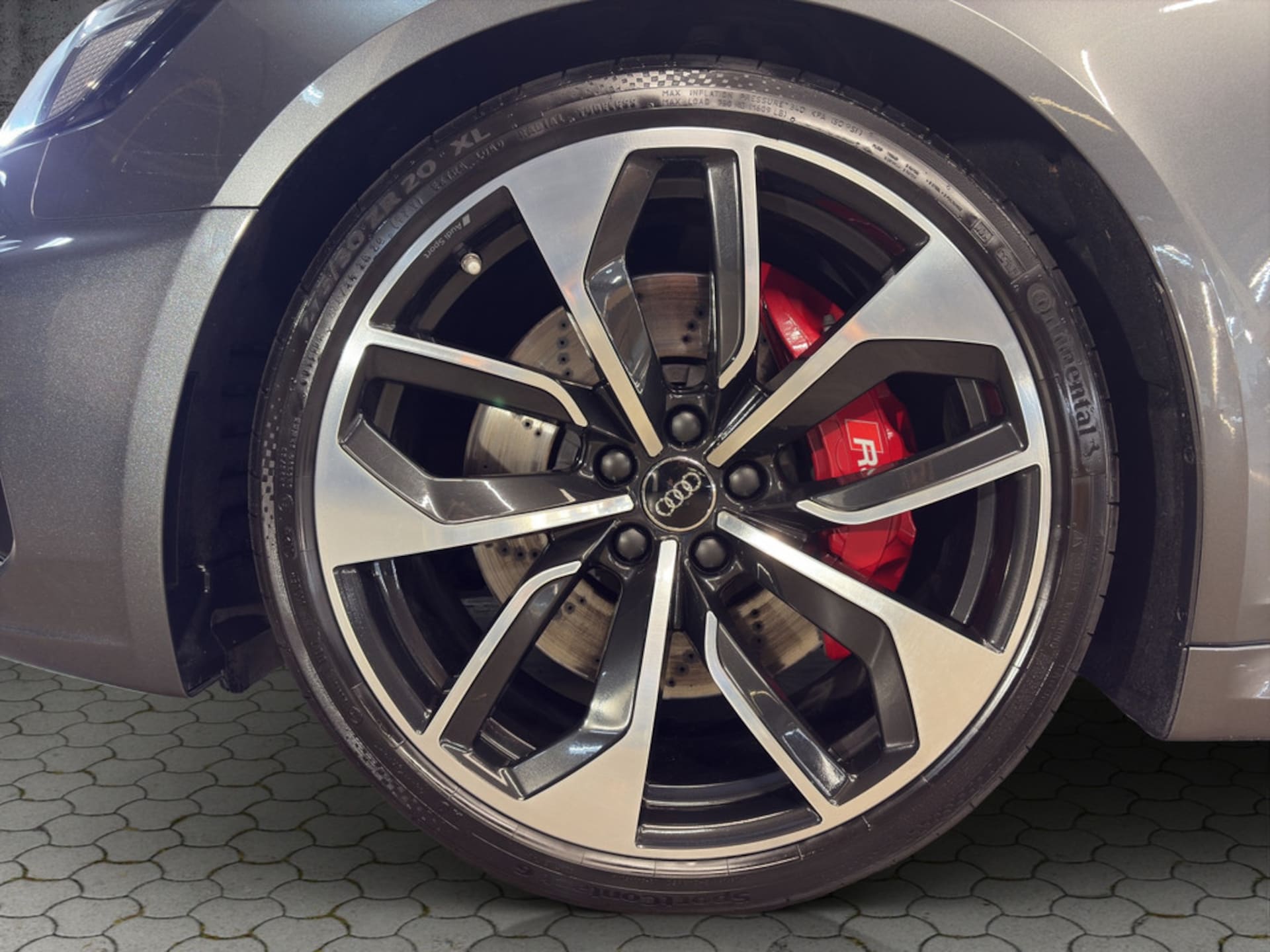 Audi RS 4 Avant