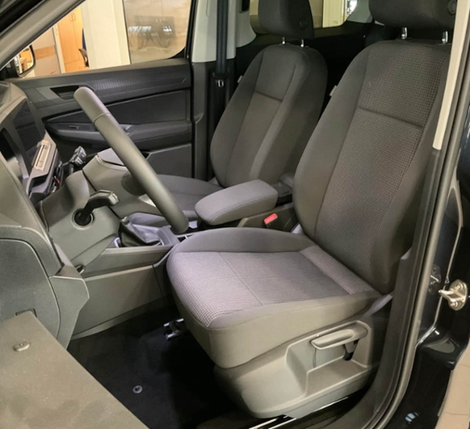 Volkswagen Caddy Basis-Modell