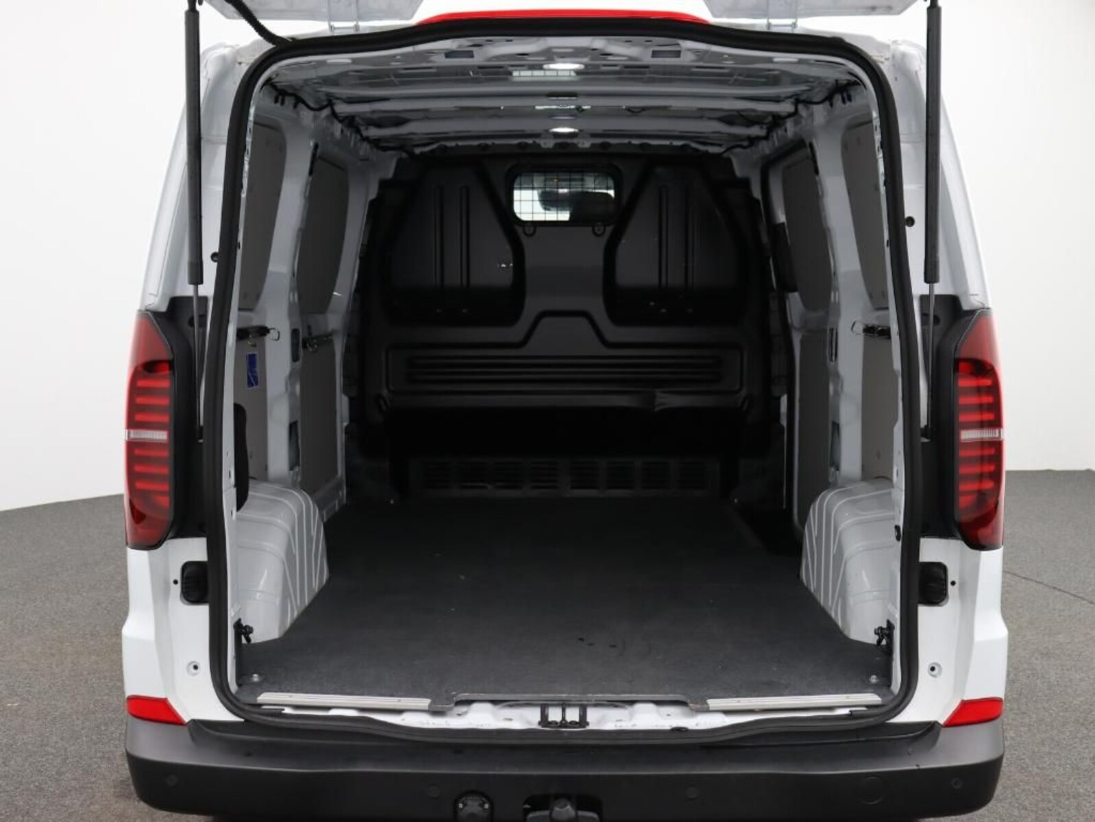 Volkswagen Transporter Kasten kurzer Radstand – Bild 8