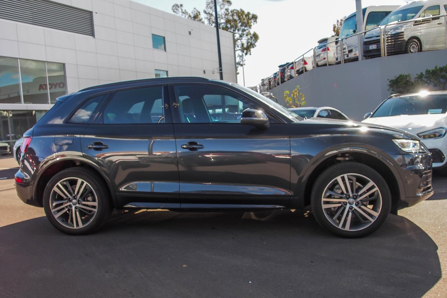 Image about Audi Q5 40 TDI quattro S tronic