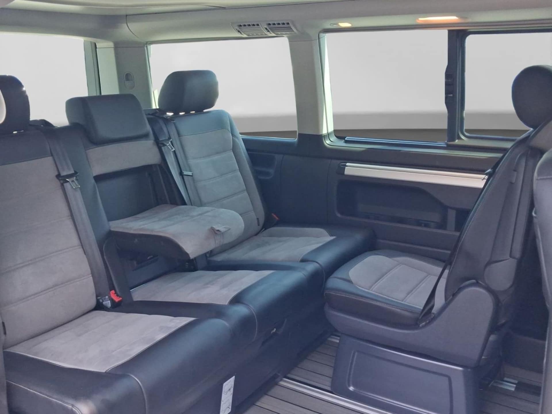 Volkswagen T6.1 California Beach