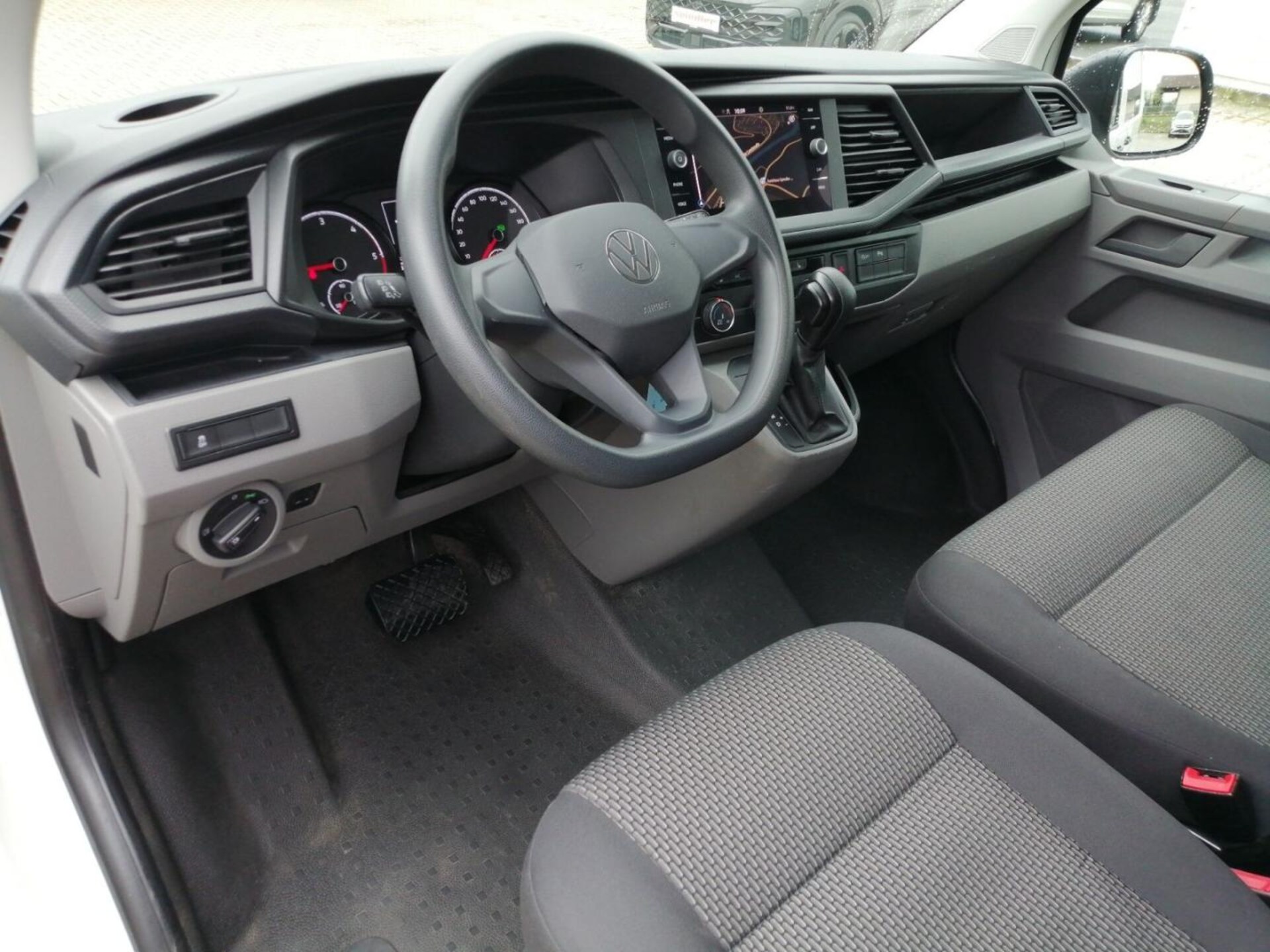 Volkswagen T6.1 Transporter Kasten kurzer Radstand