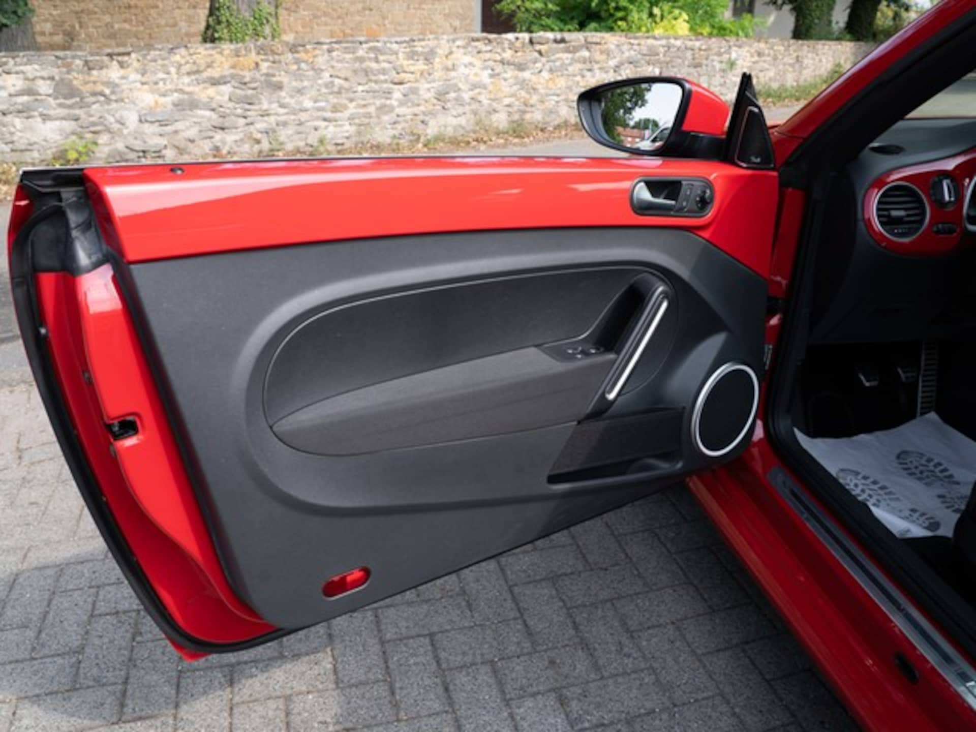 Volkswagen Beetle Cabriolet Sport