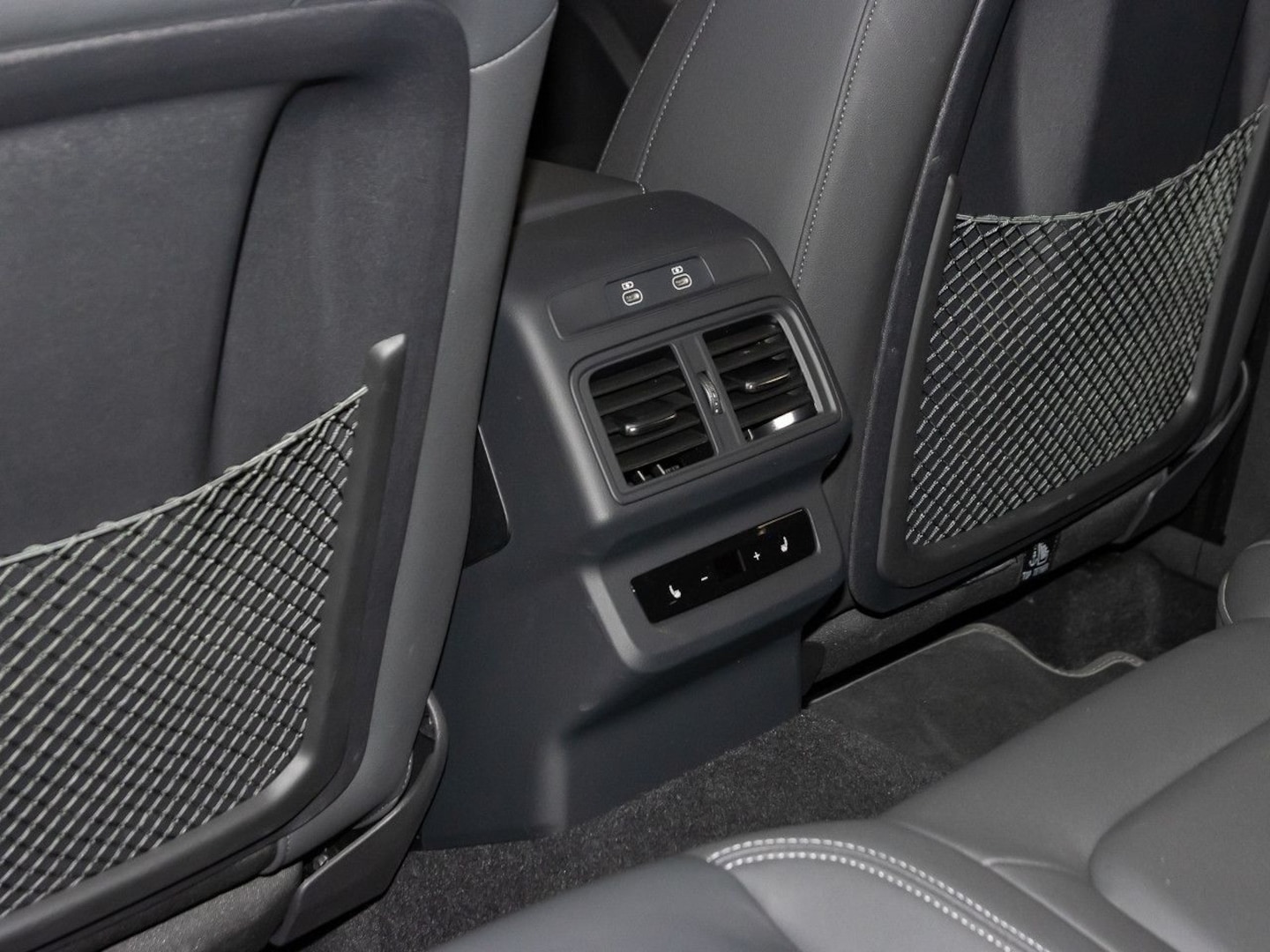 Bild über Audi Q5 SUV TFSI quattro 150 kW S tronic - für weitere Informationen kontaktieren Sie den Audi Partner