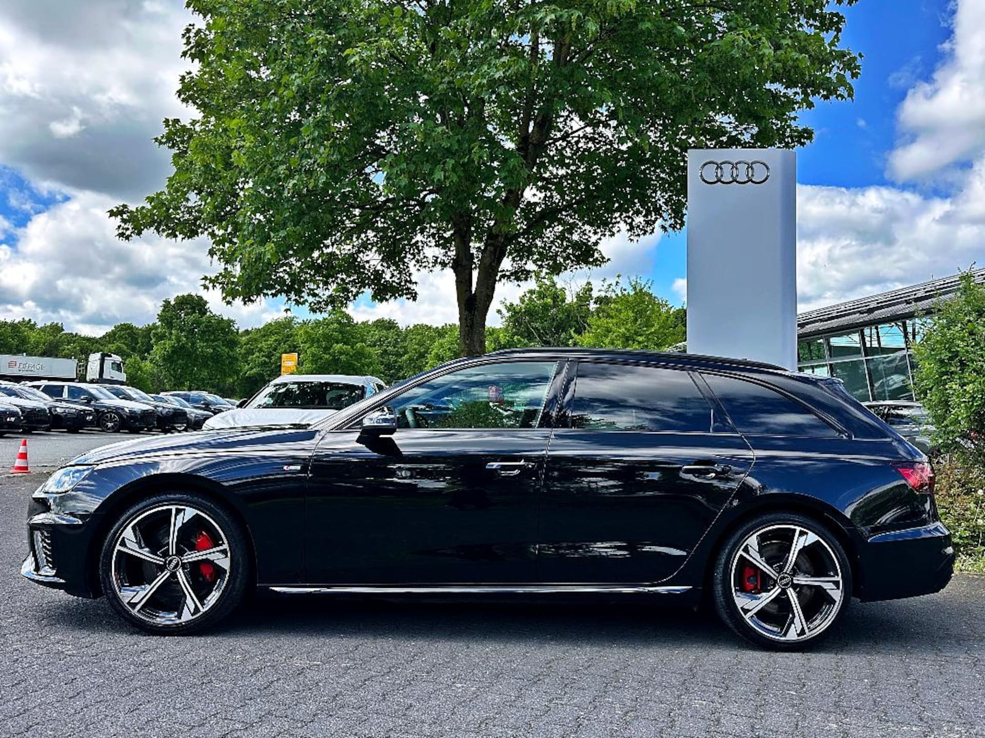 Audi A4 Avant S line