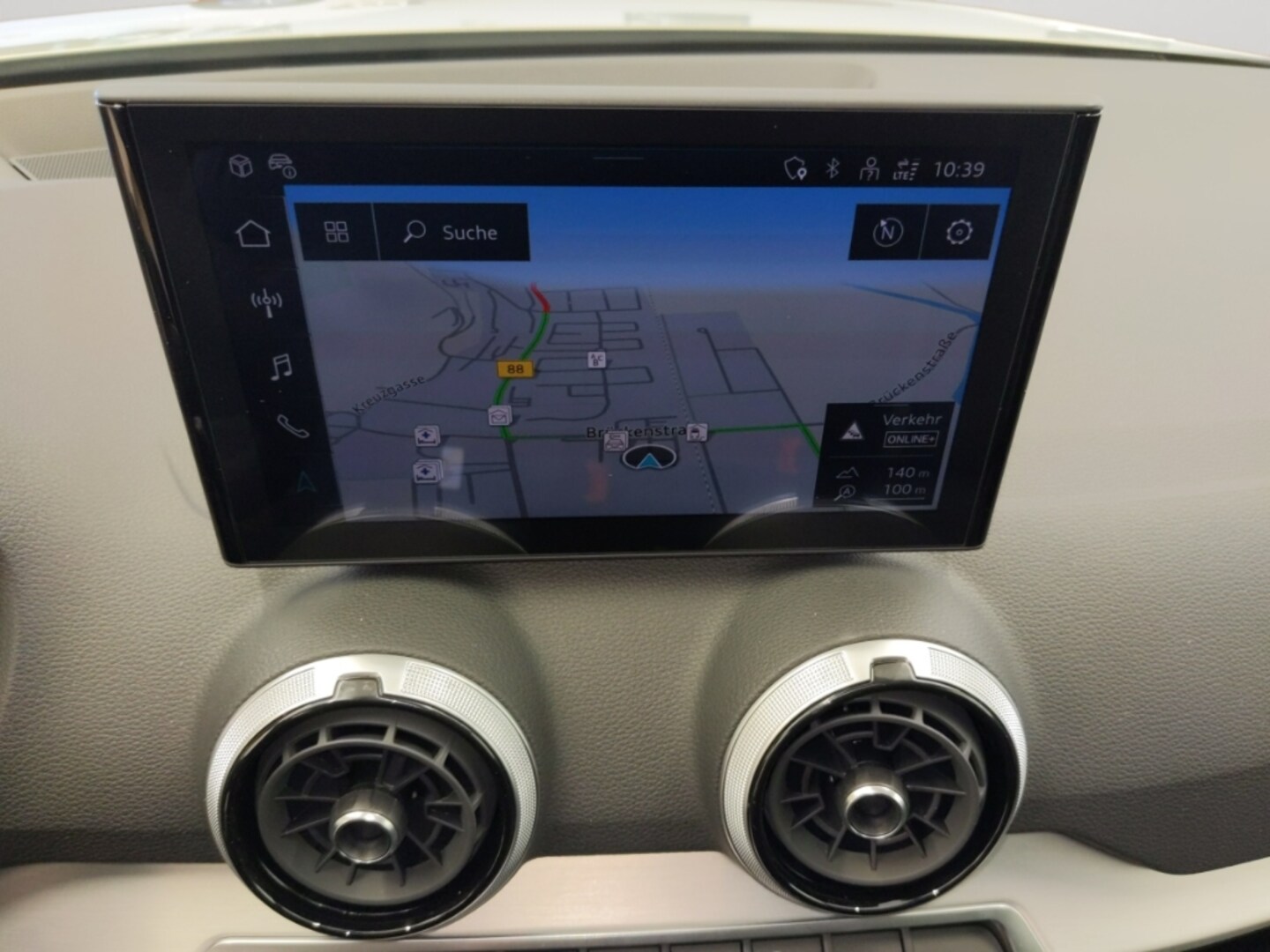 Bild über Audi Q2 S line 40 TFSI quattro S tronic - für weitere Informationen kontaktieren Sie den Audi Partner