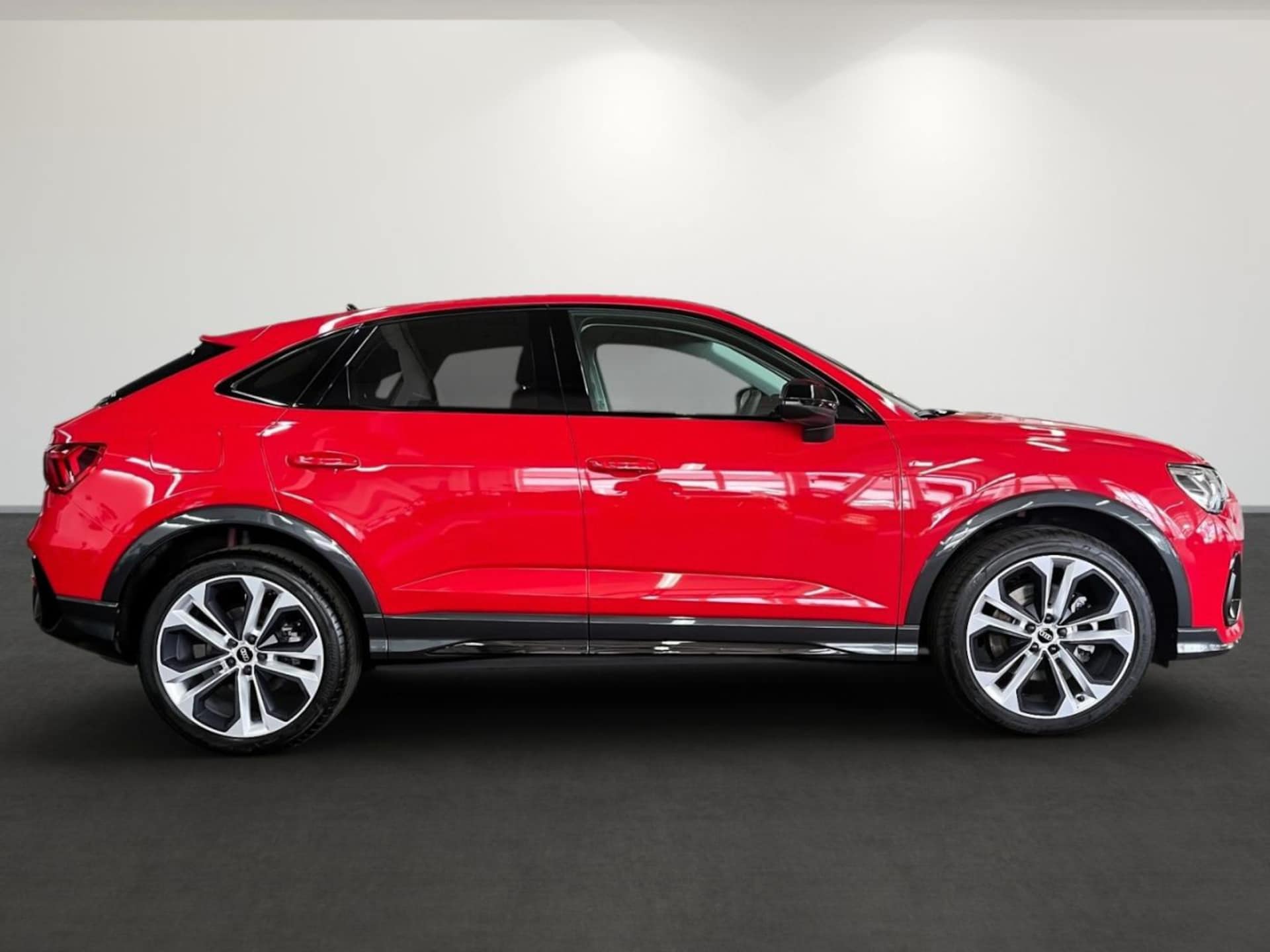 Audi Q3 Sportback S line