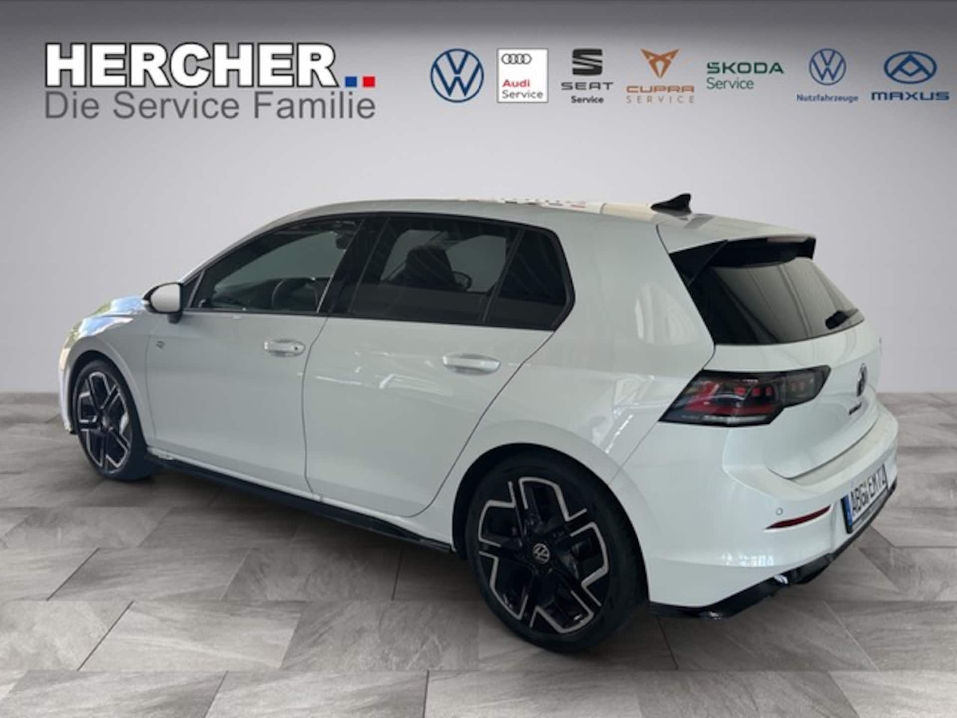 Volkswagen Golf R-Line