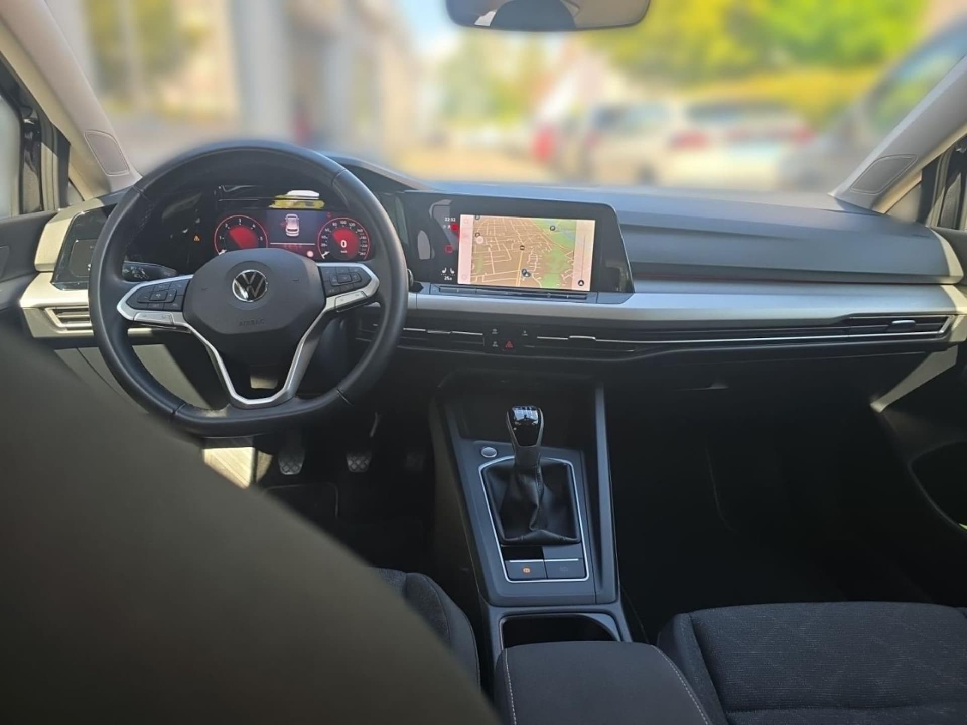 Volkswagen Golf Life