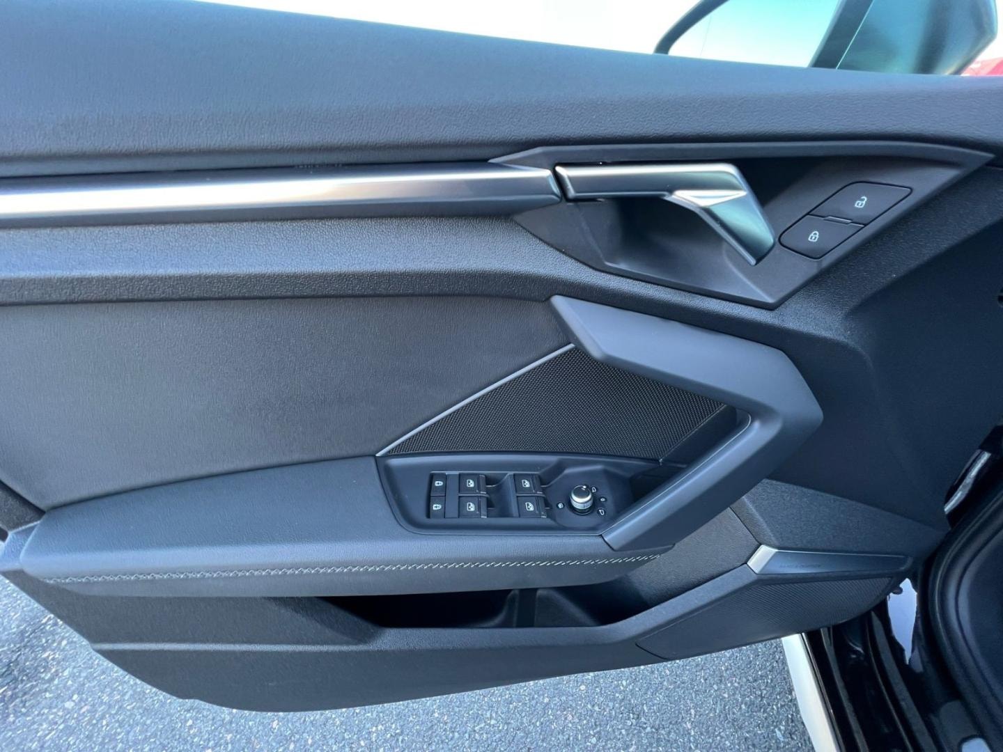 Bild über Audi S3 Sportback TFSI quattro S tronic - für weitere Informationen kontaktieren Sie den Audi Partner