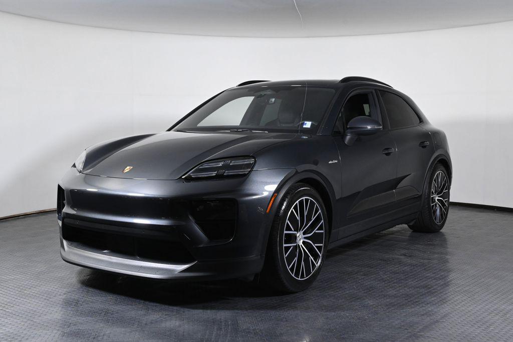 2024 Porsche Macan Base
