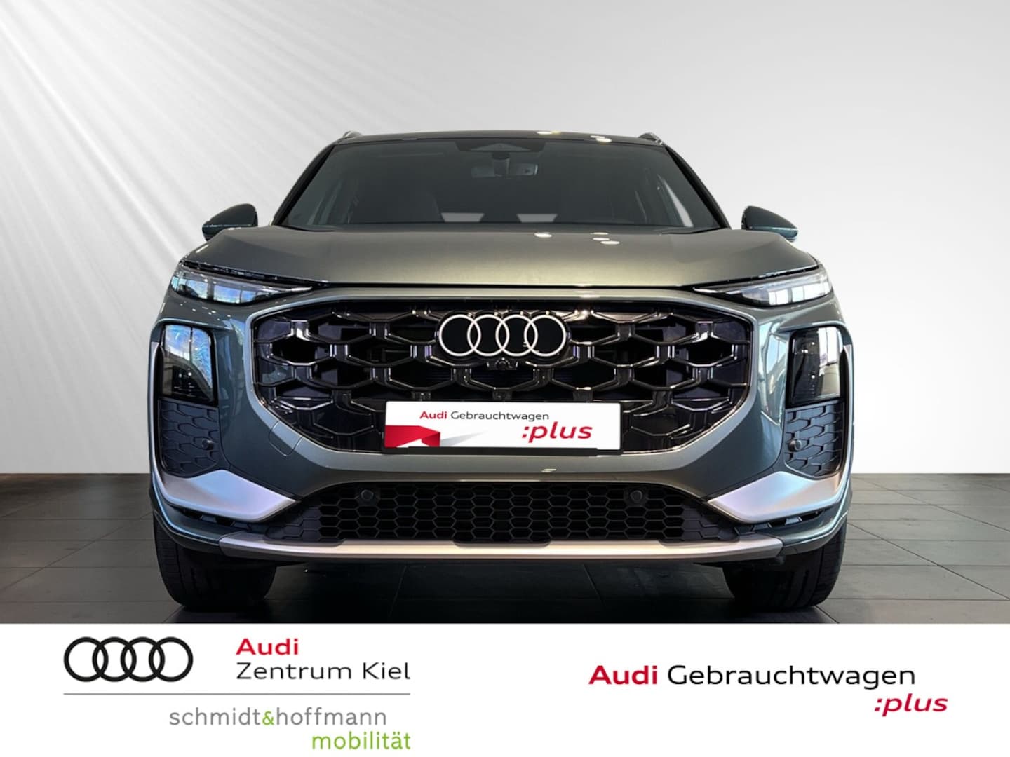 Bild über Audi Q3 SUV TFSI 110 kW S tronic - für weitere Informationen kontaktieren Sie den Audi Partner