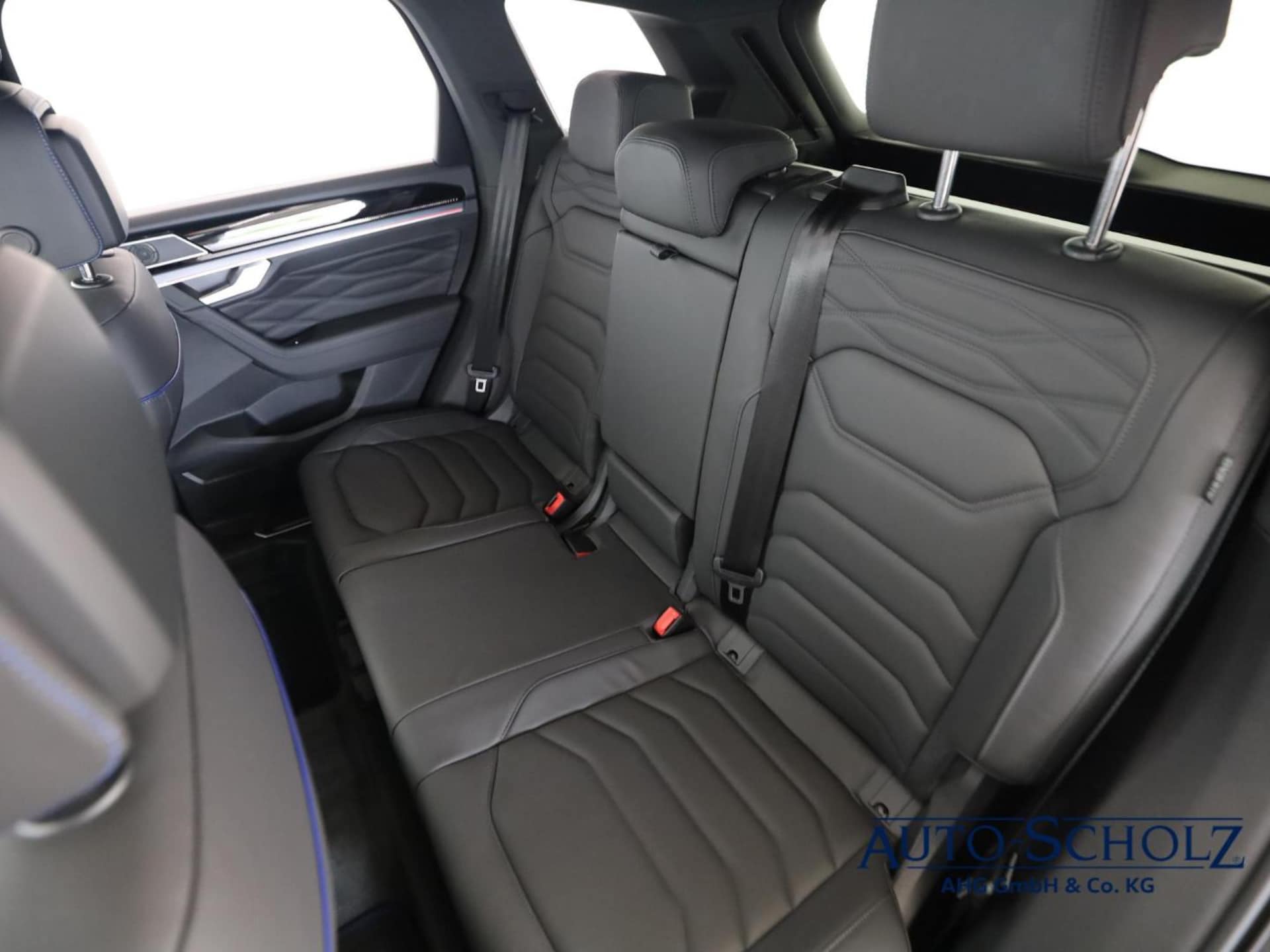 Volkswagen Touareg R