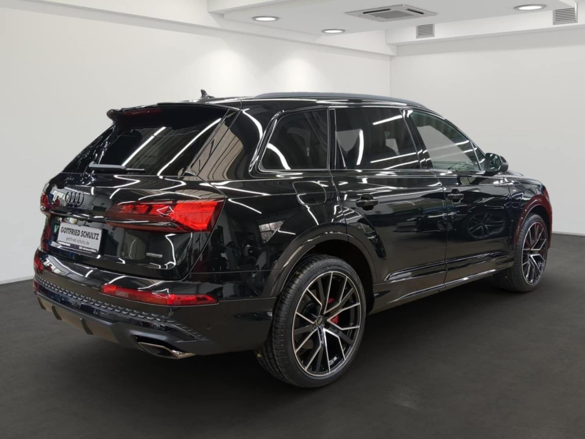 Audi Q7 SUV TFSI e S line