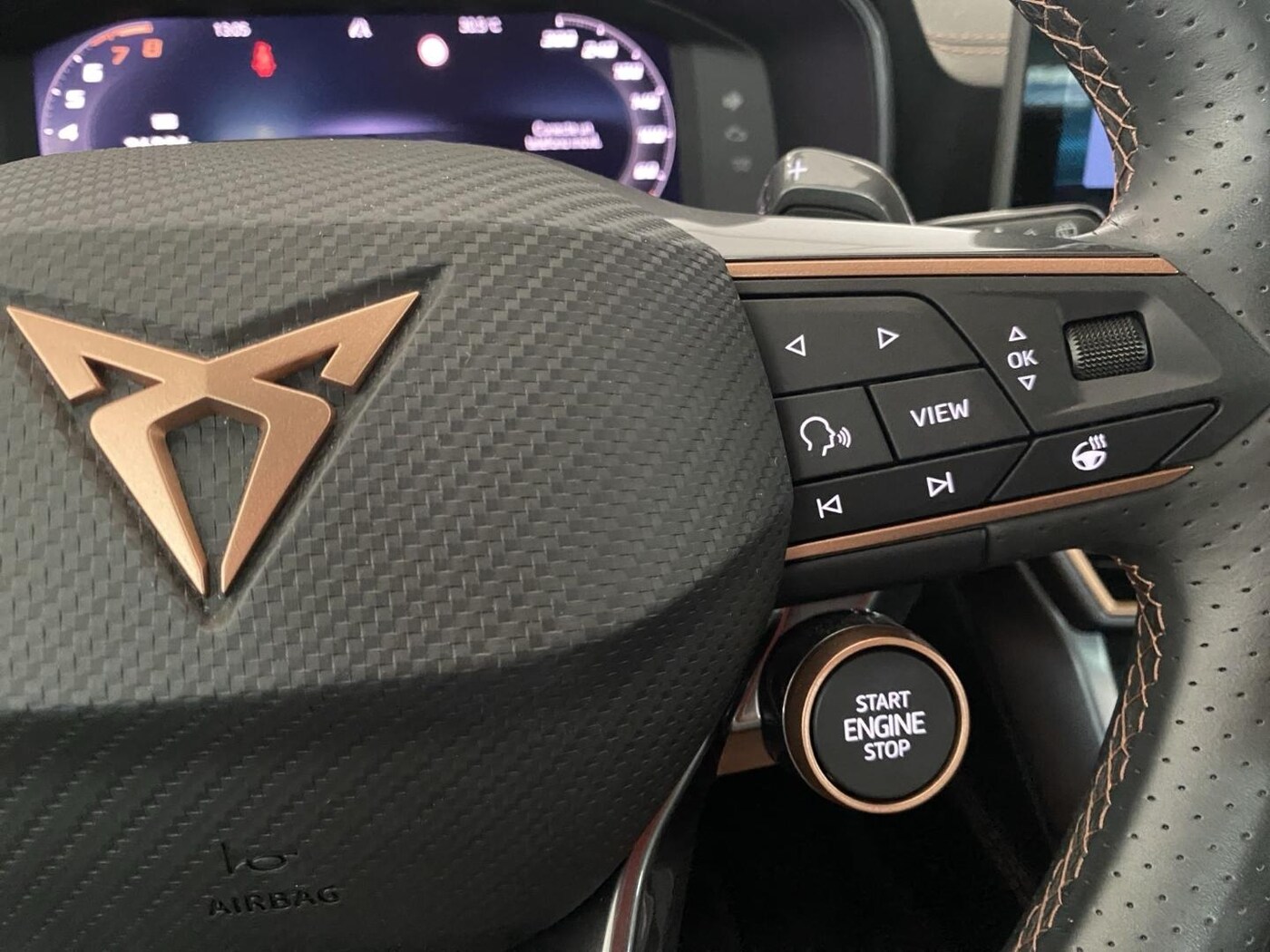 CUPRA Leon León 1.5 eTSI DSG 110 kW (150 CV) — photo 10