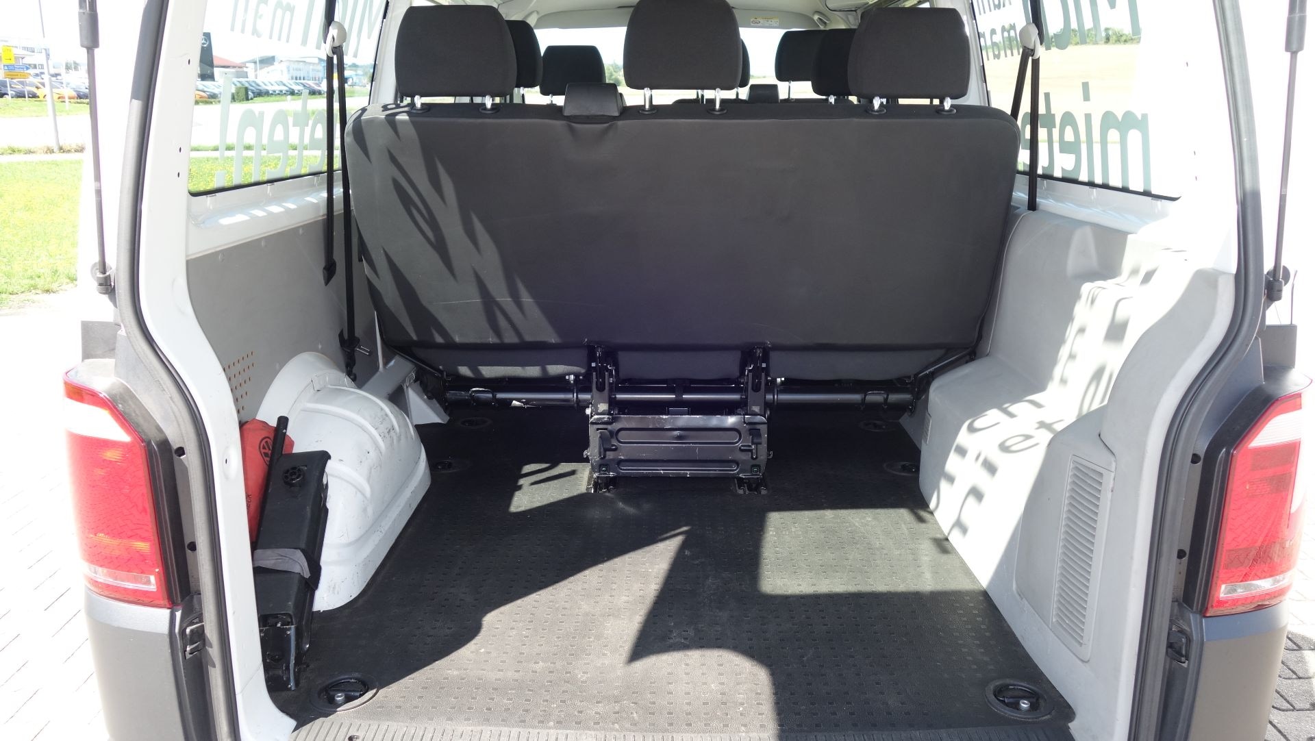 Volkswagen T6 Transporter Kombi langer Radstand