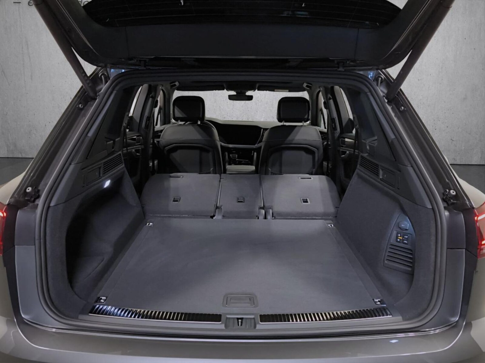 Volkswagen Touareg – Bild 18