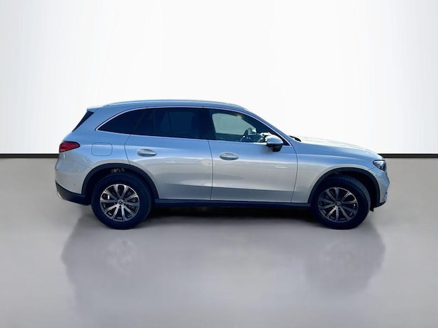 2023 Mercedes-Benz GLC 300