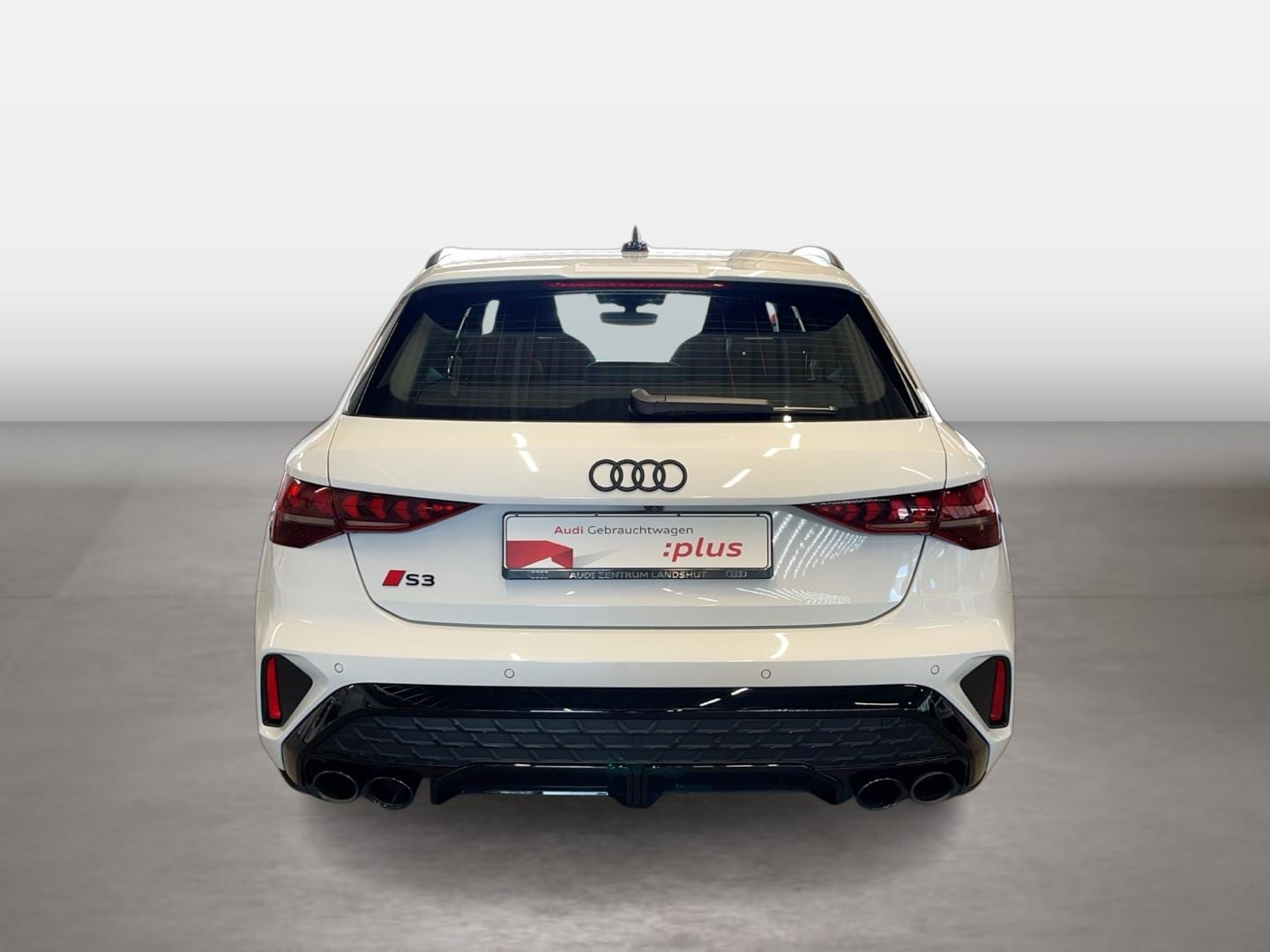 Bild über Audi S3 Sportback TFSI quattro S tronic - für weitere Informationen kontaktieren Sie den Audi Partner