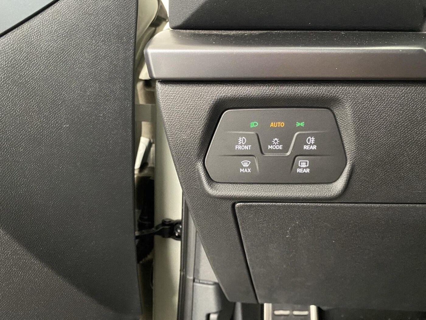 CUPRA Leon León 1.5 eTSI DSG 110 kW (150 CV) — photo 14