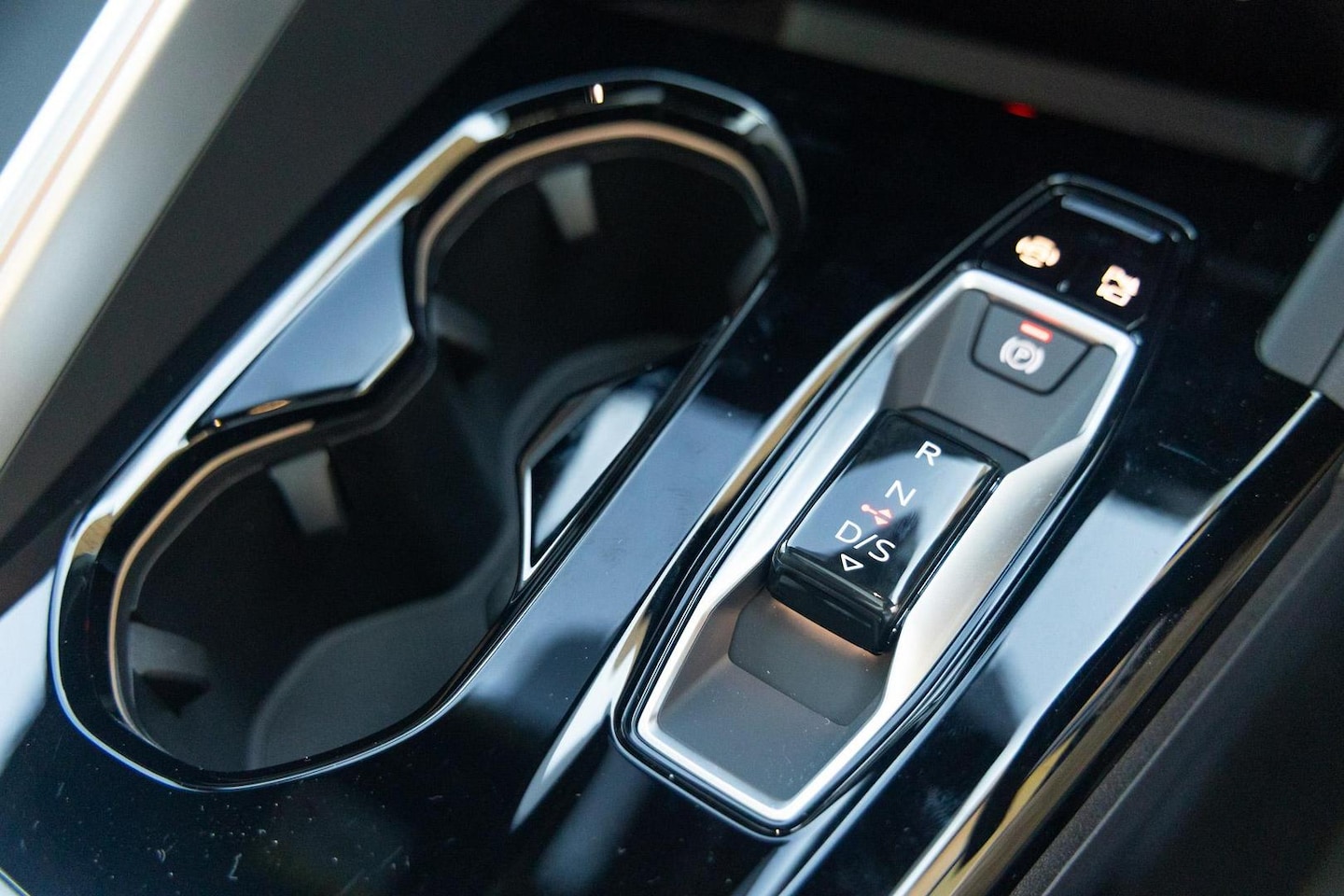 Image about Audi Q5 SUV TDI quattro 150 kW sport