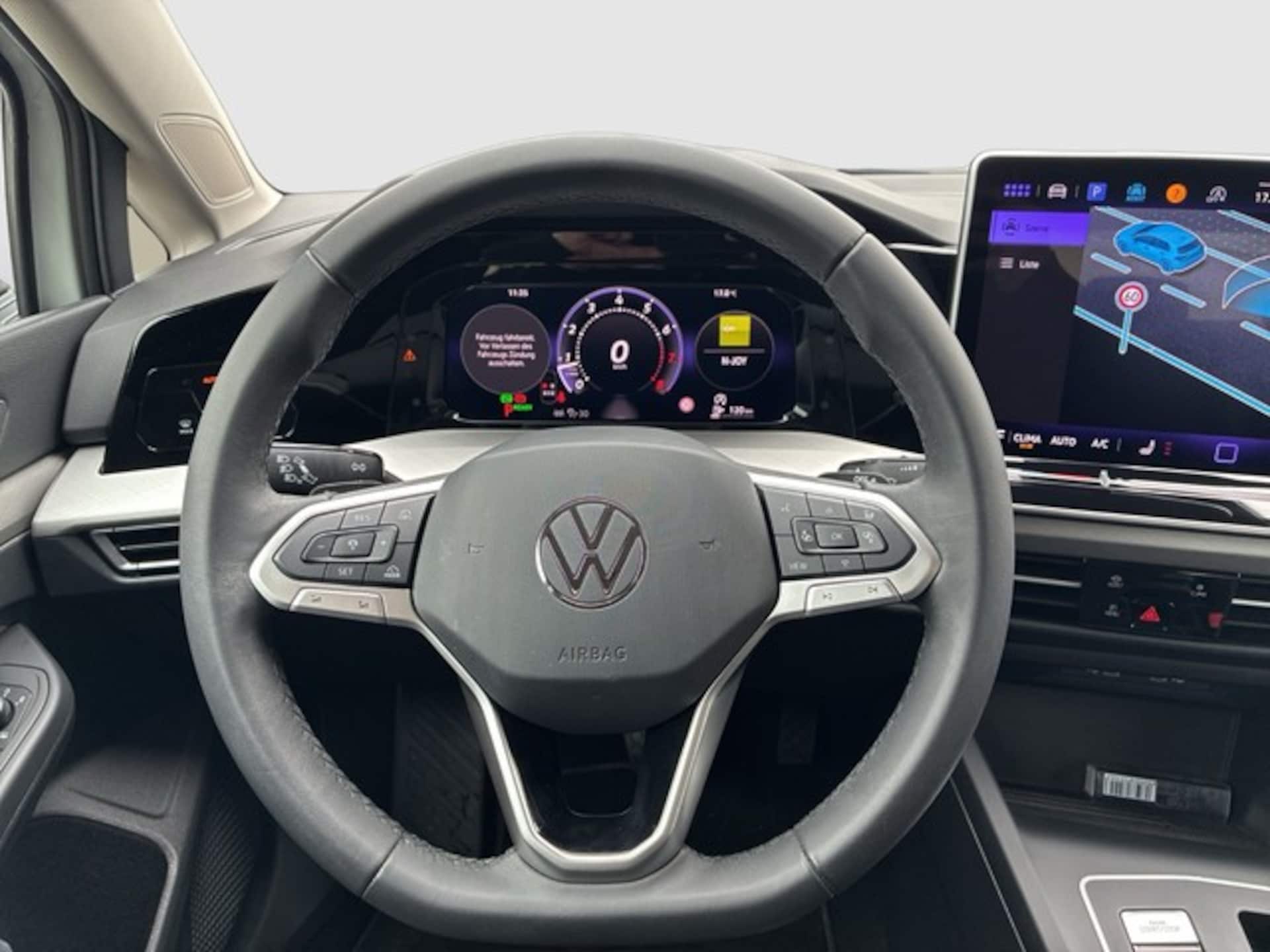 Volkswagen Golf Life