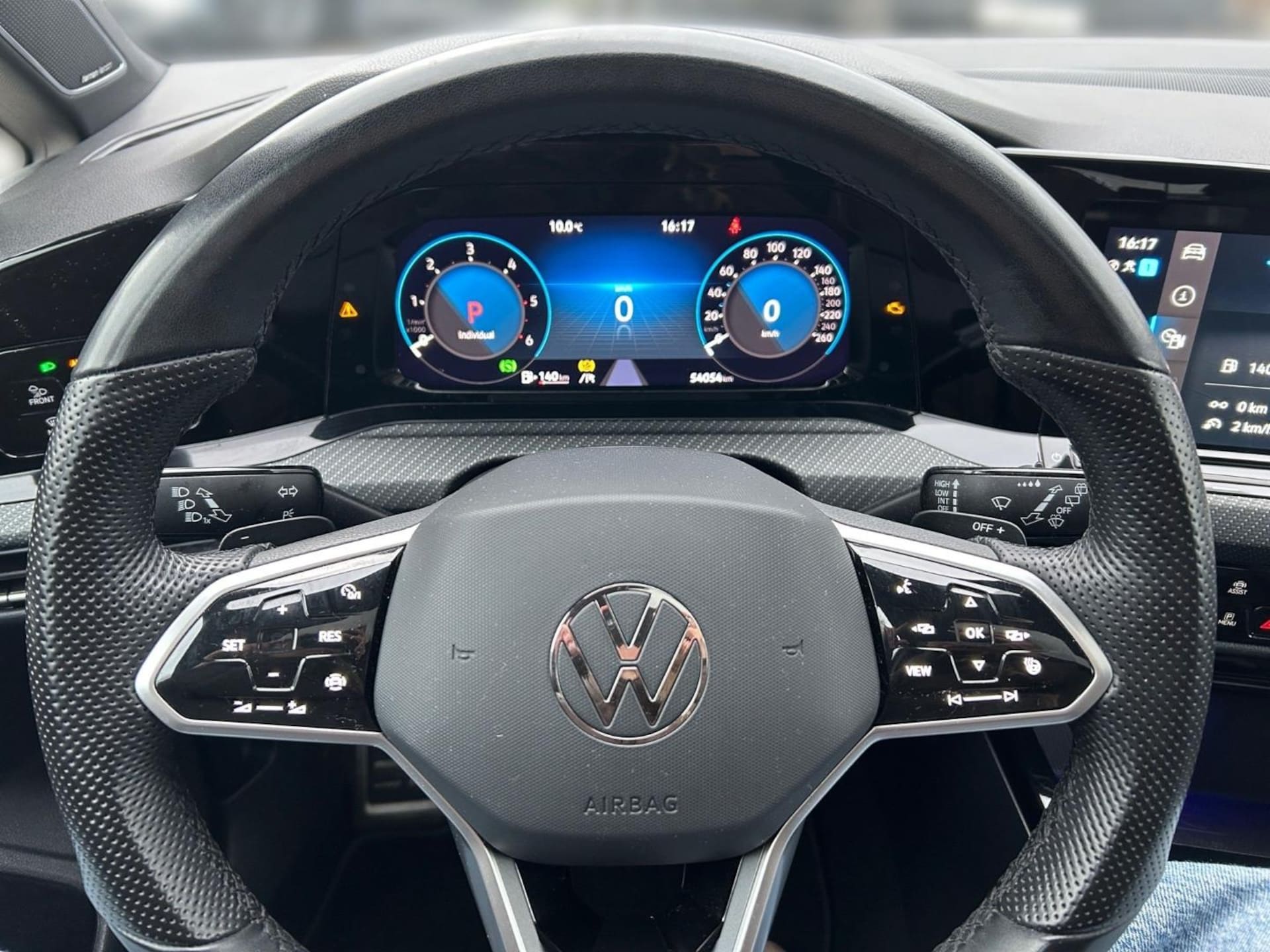 Volkswagen Golf R-Line