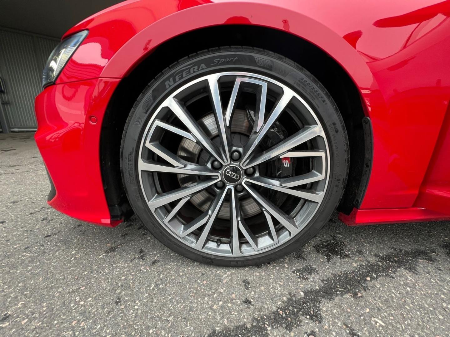 Bild über Audi S6 Avant TDI quattro tiptronic - für weitere Informationen kontaktieren Sie den Audi Partner