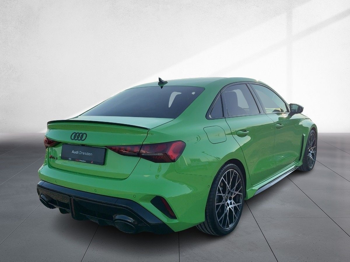 Image about Audi RS 3 Limousine TFSI quattro S tronic