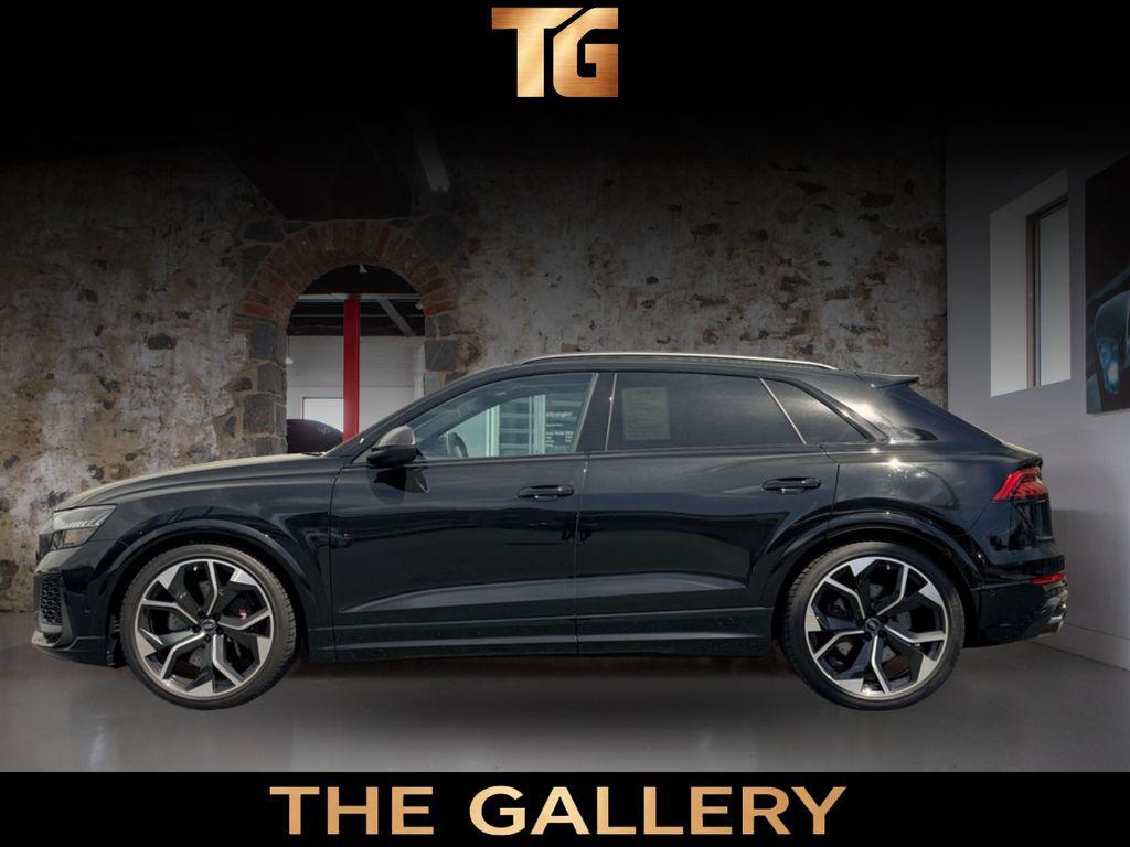 2024 Audi RS Q8 -'s photo
