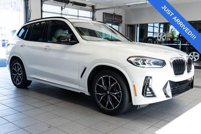 2022 BMW X3 M40i's photo
