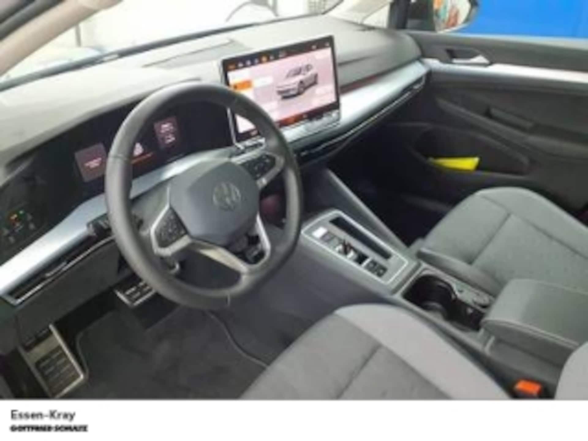 Volkswagen Golf Life