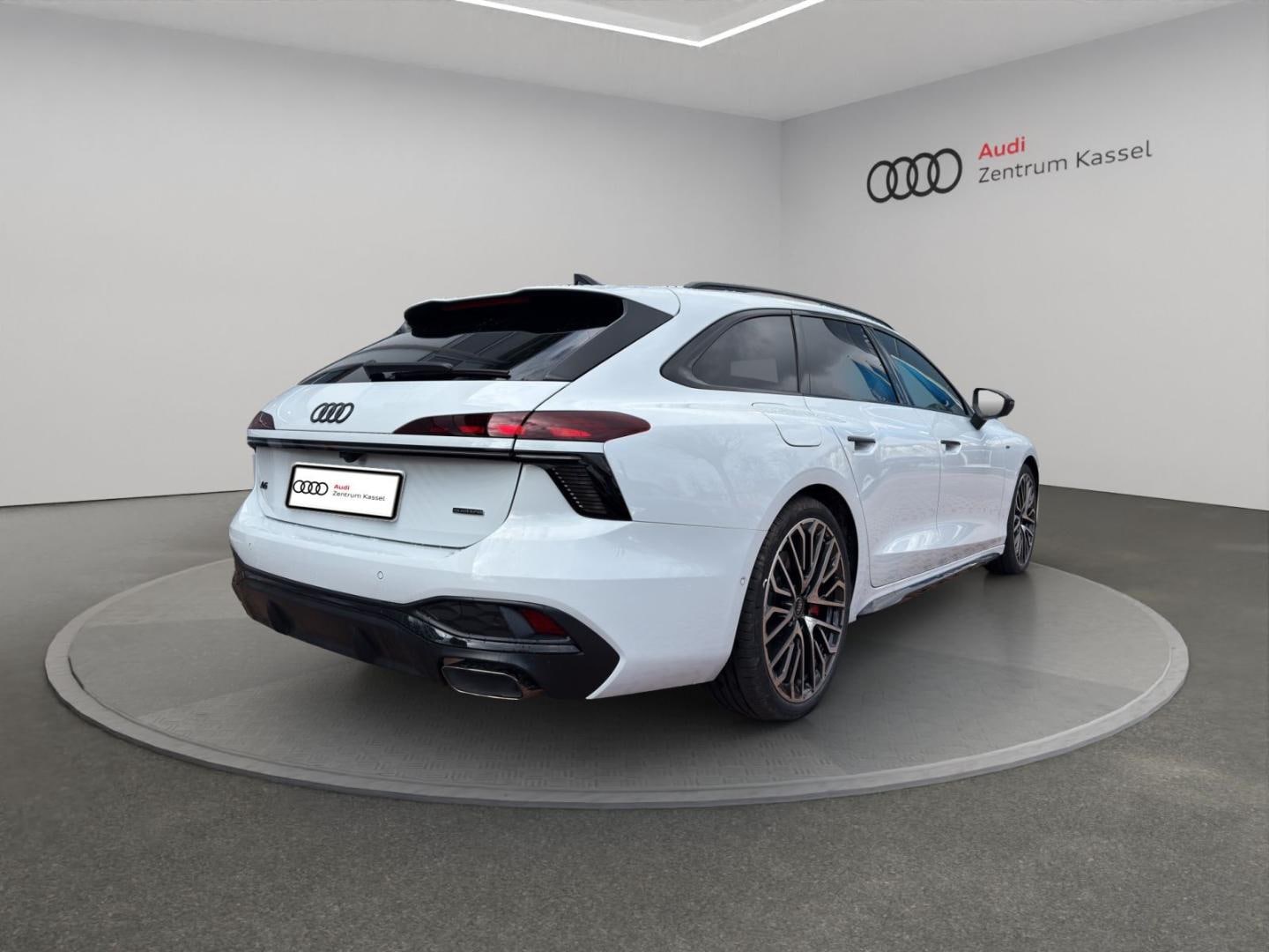 Bild über Audi A6 Avant e-hybrid edition one e-hybrid quattro 270 kW S tronic - für weitere Informationen kontaktieren Sie den Audi Partner