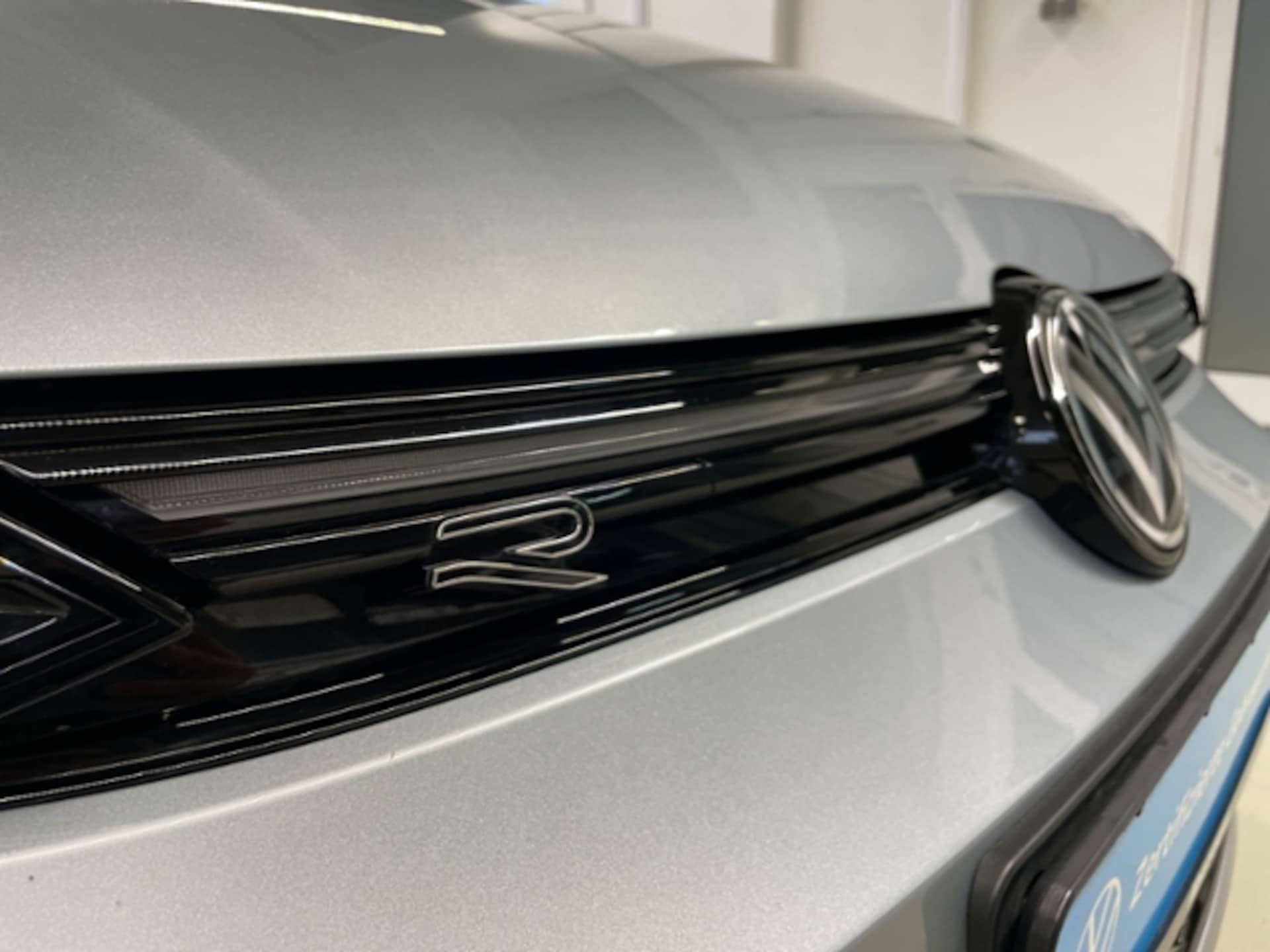 Volkswagen Golf R-Line
